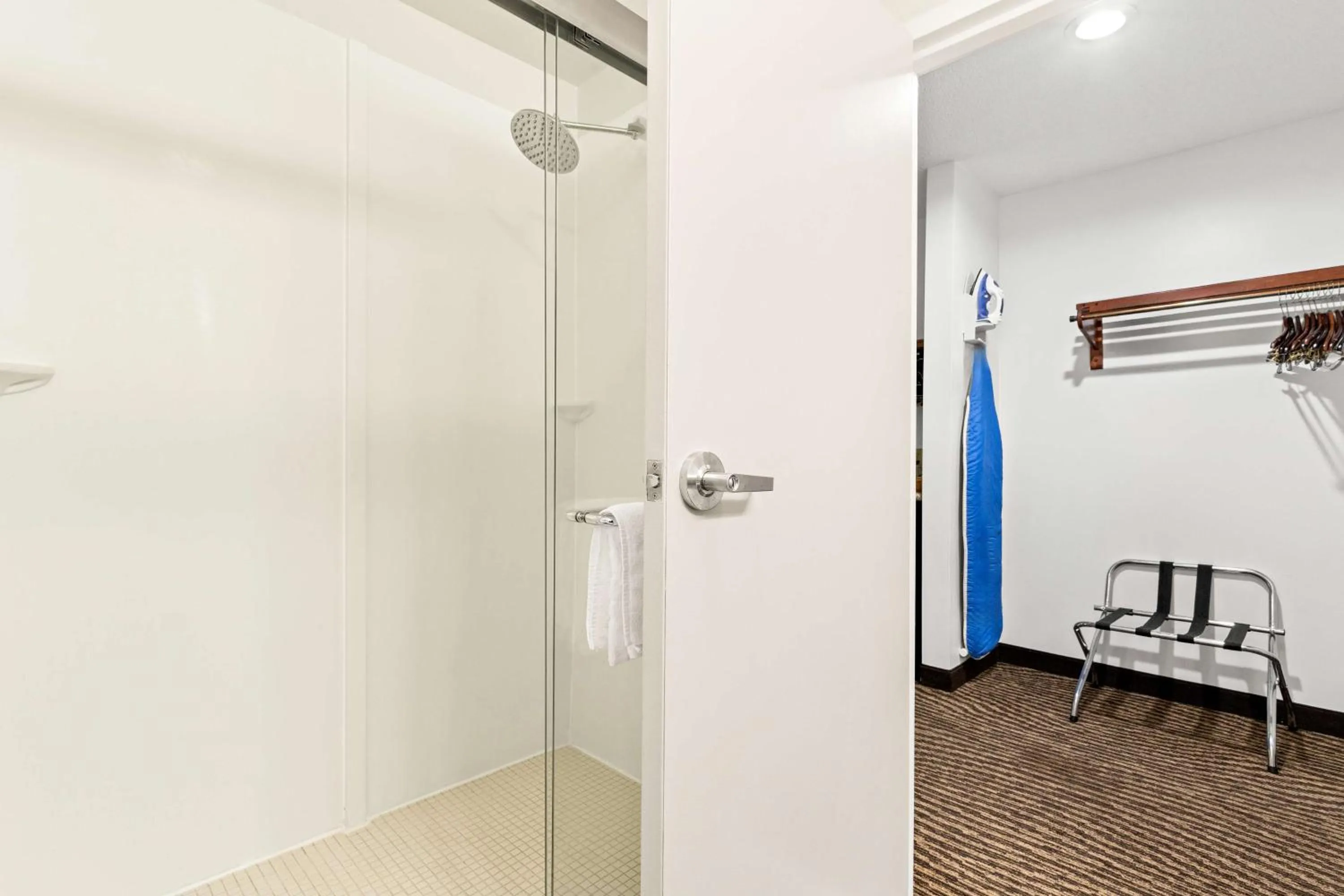 Bathroom in Best Western Okmulgee