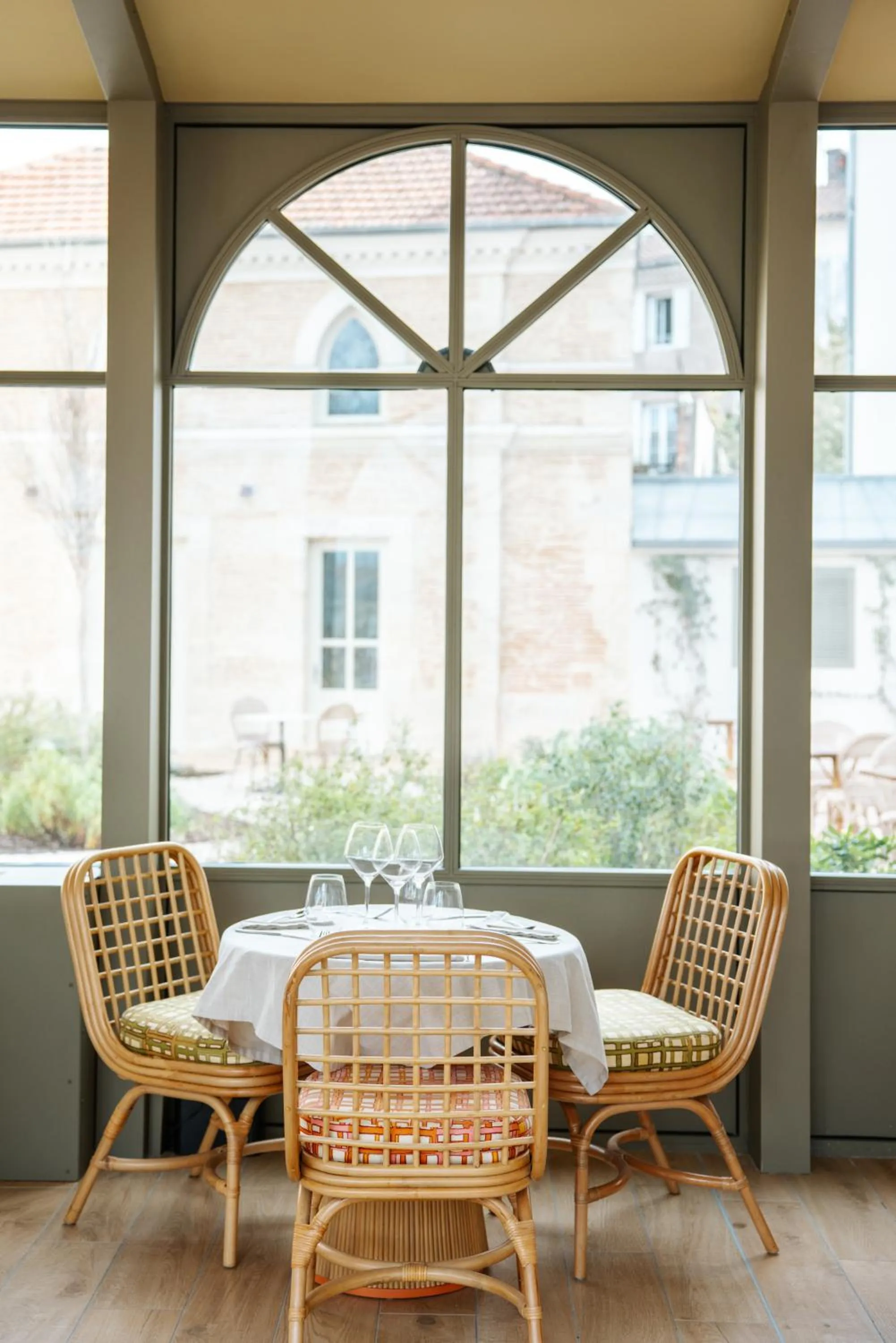 Restaurant/places to eat in Serra Boutique Hôtel