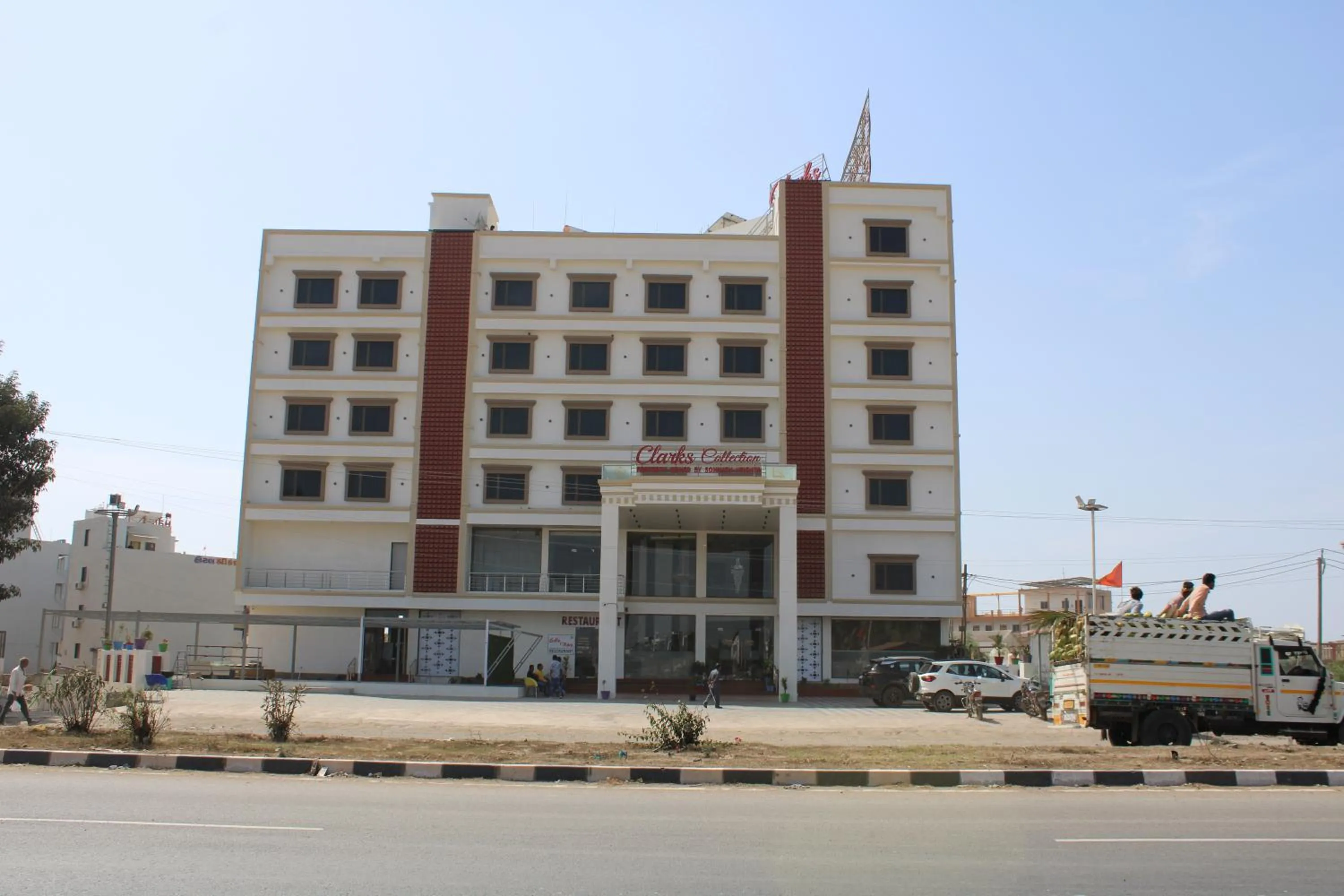 Parking in Clarks Collection Somnath