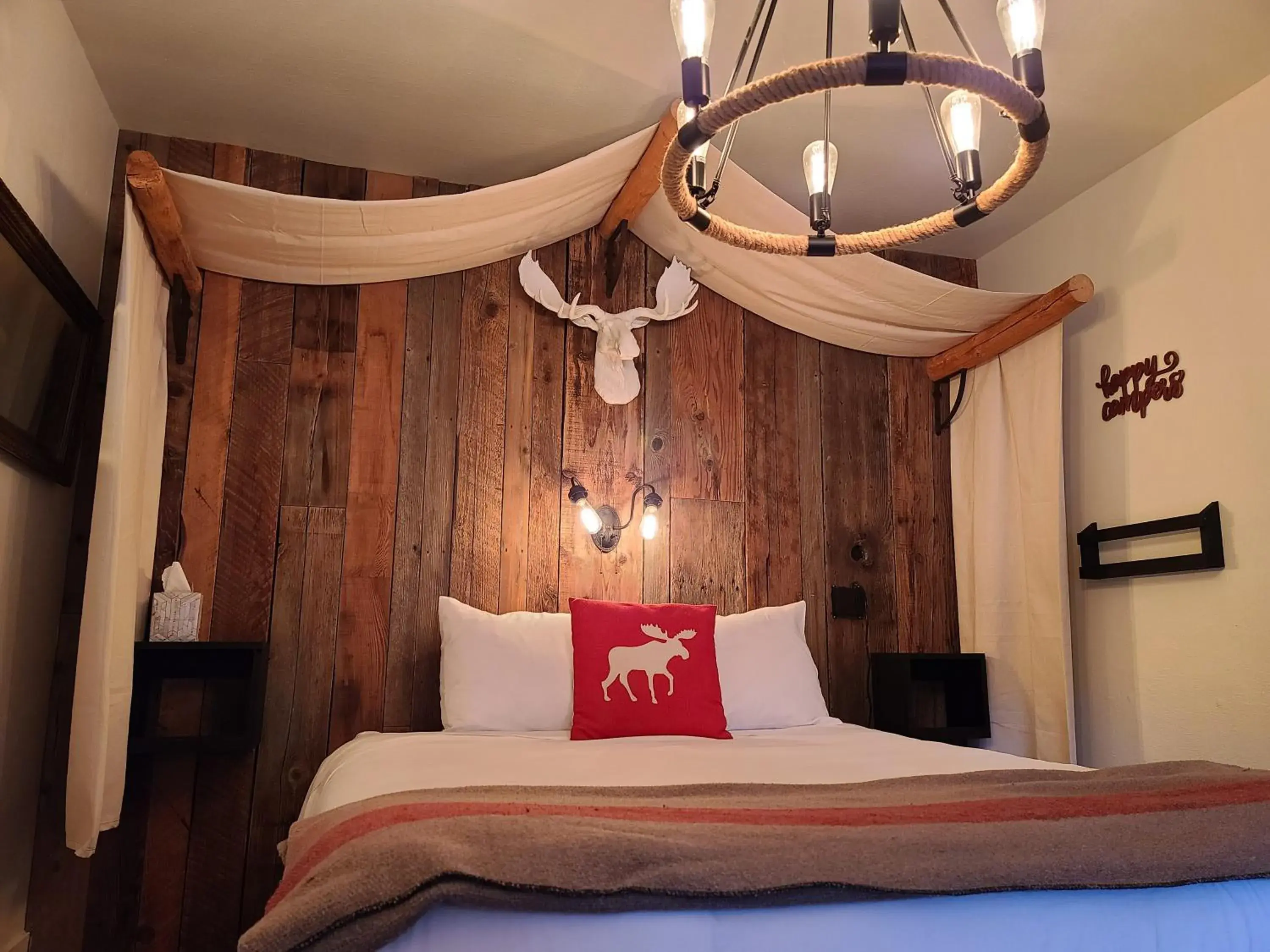 Deluxe Quadruple Room in Mrs. Anderson's Lodging Deluxe Quadruple Room in Mrs. Anderson's Lodging