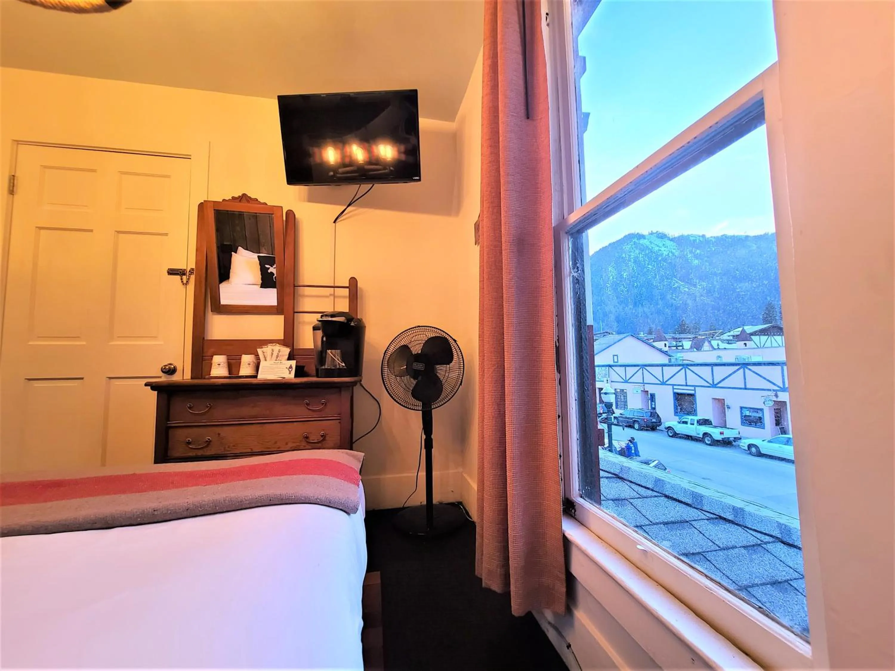 Mrs. Anderson's Lodging