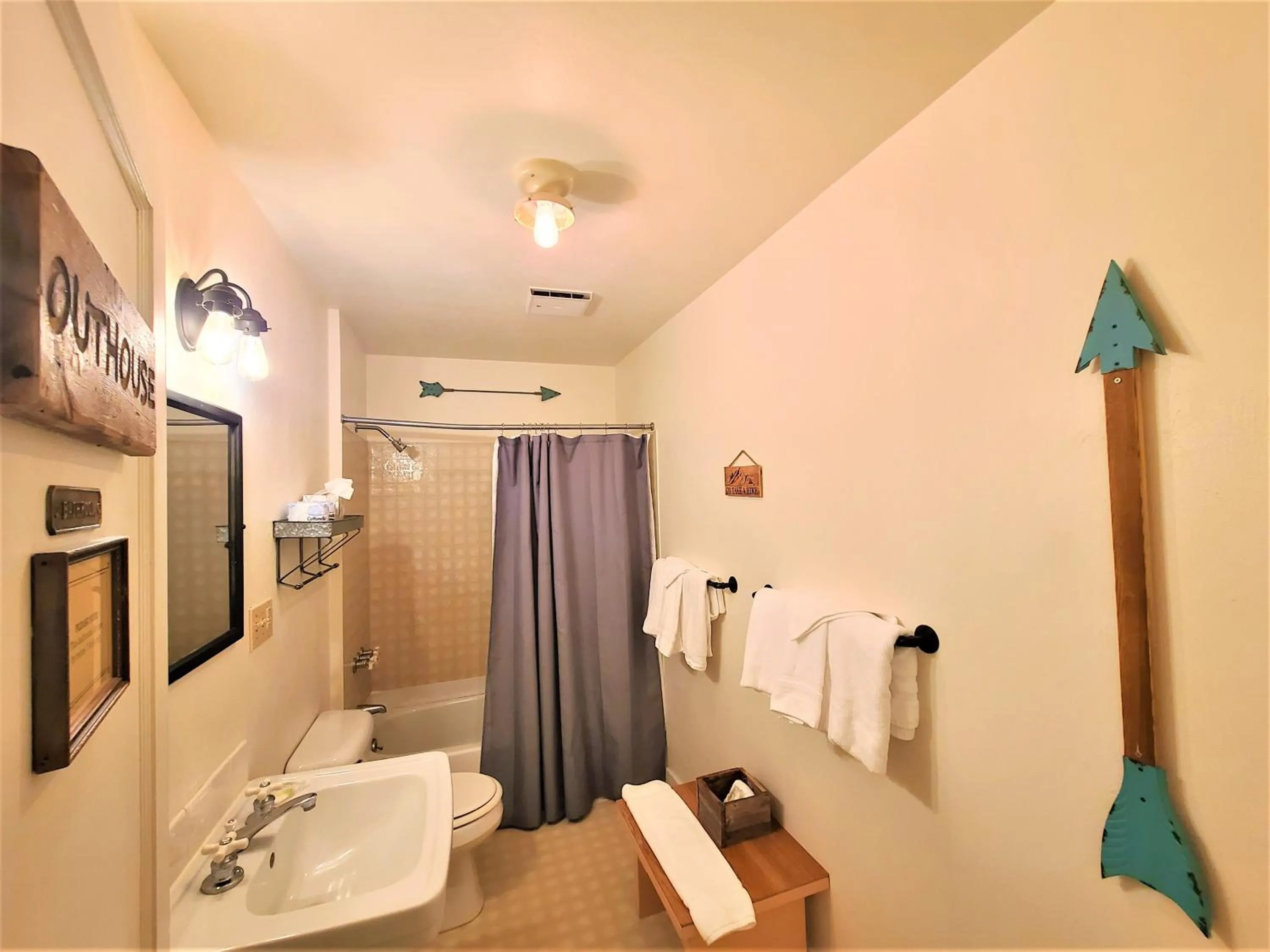 Mrs. Anderson's Lodging