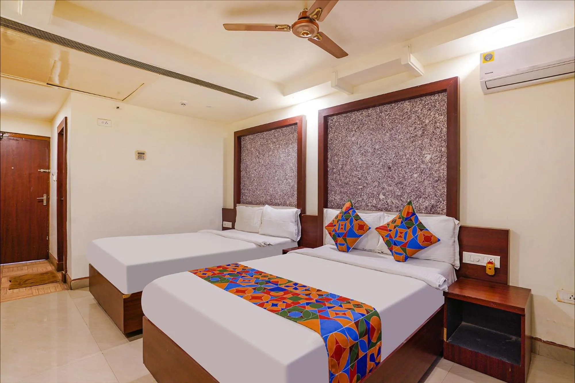 Bed in FabHotel Golden Way