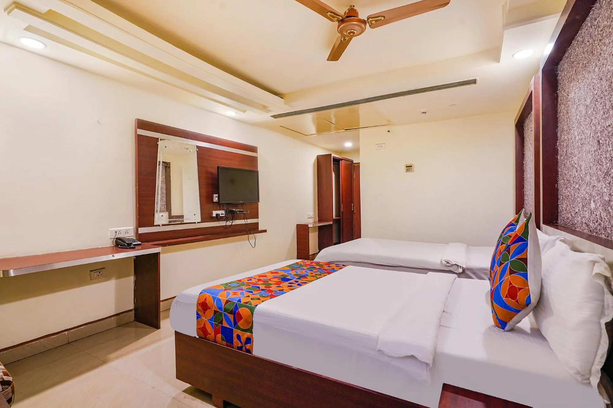 Bed in FabHotel Golden Way