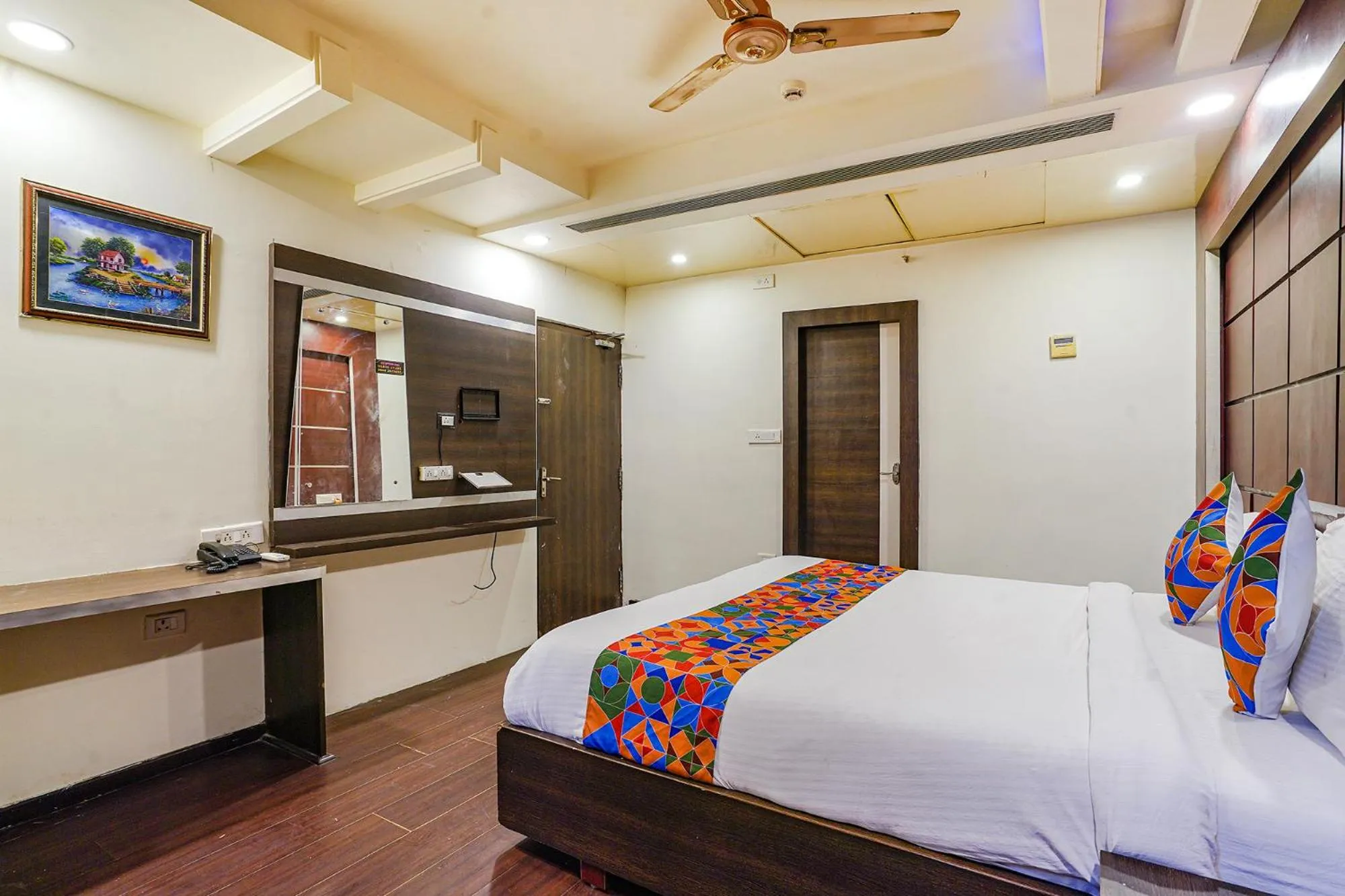 Bed in FabHotel Golden Way