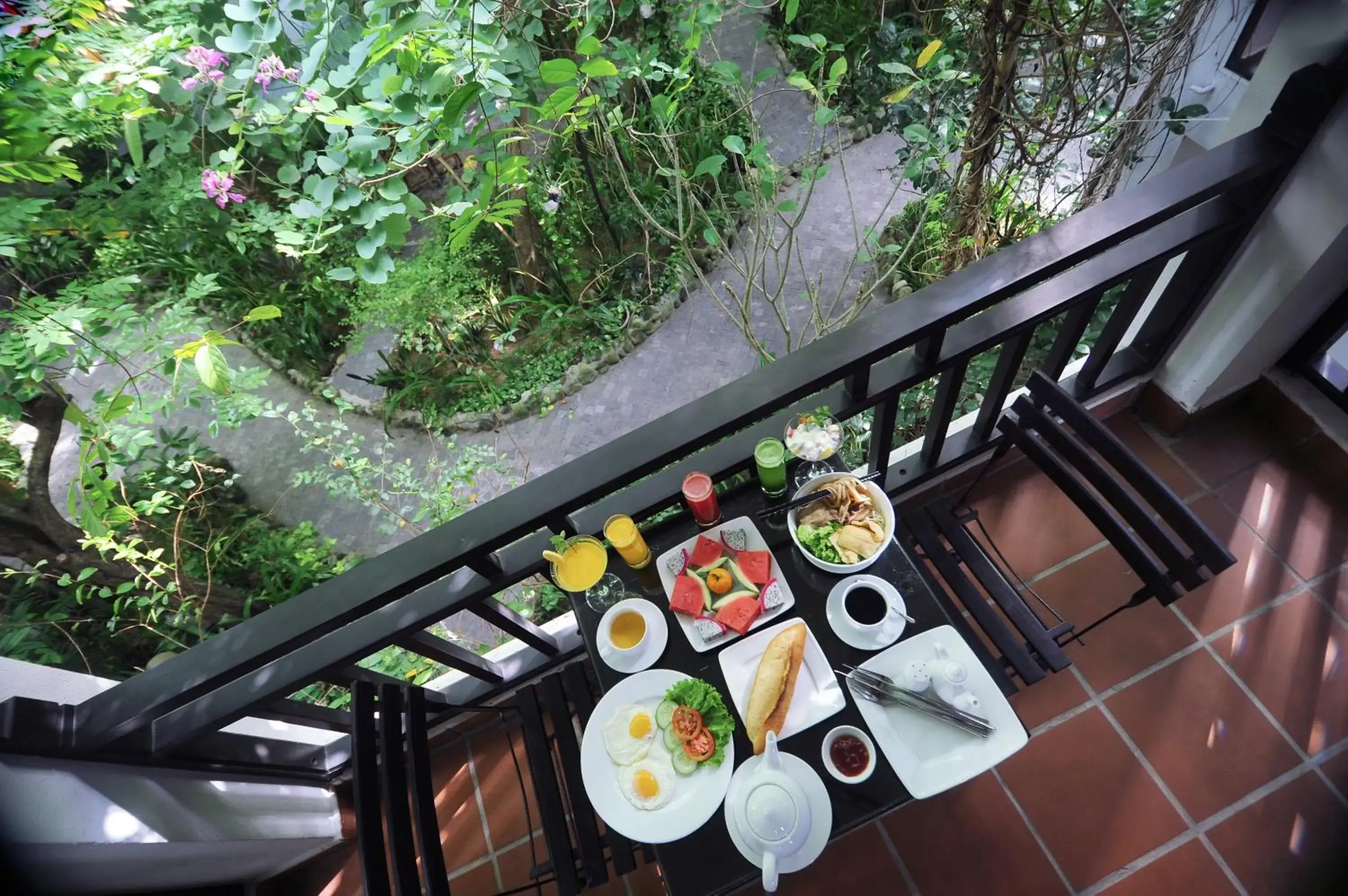 Deluxe Double or Twin Room with Pool View in East West Villa Deluxe Double or Twin Room with Pool View in East West Villa