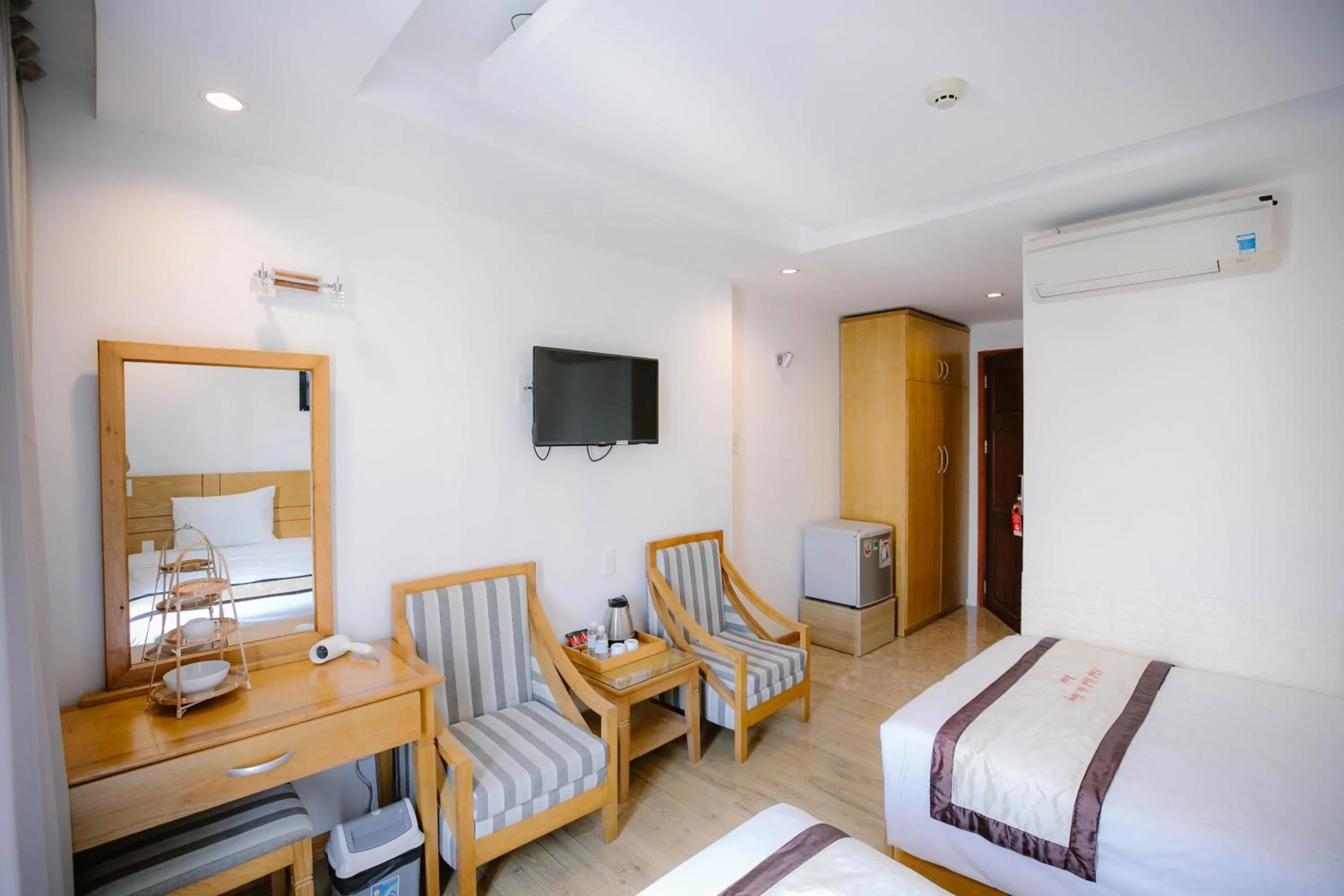 Bedroom, Bed in Nhat Linh Hotel & Suites Da Nang