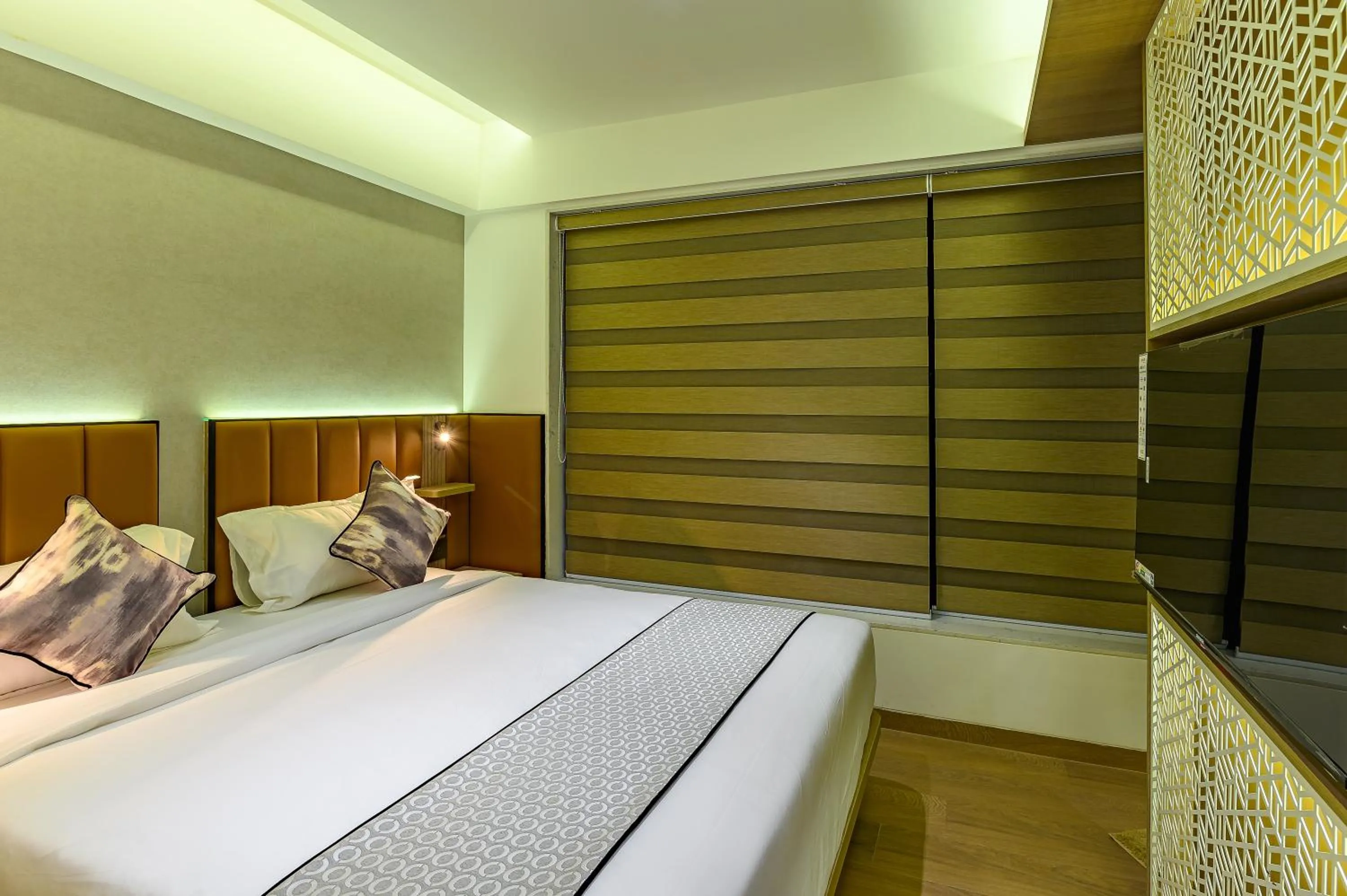 Bed in Hotel Eden Serenity