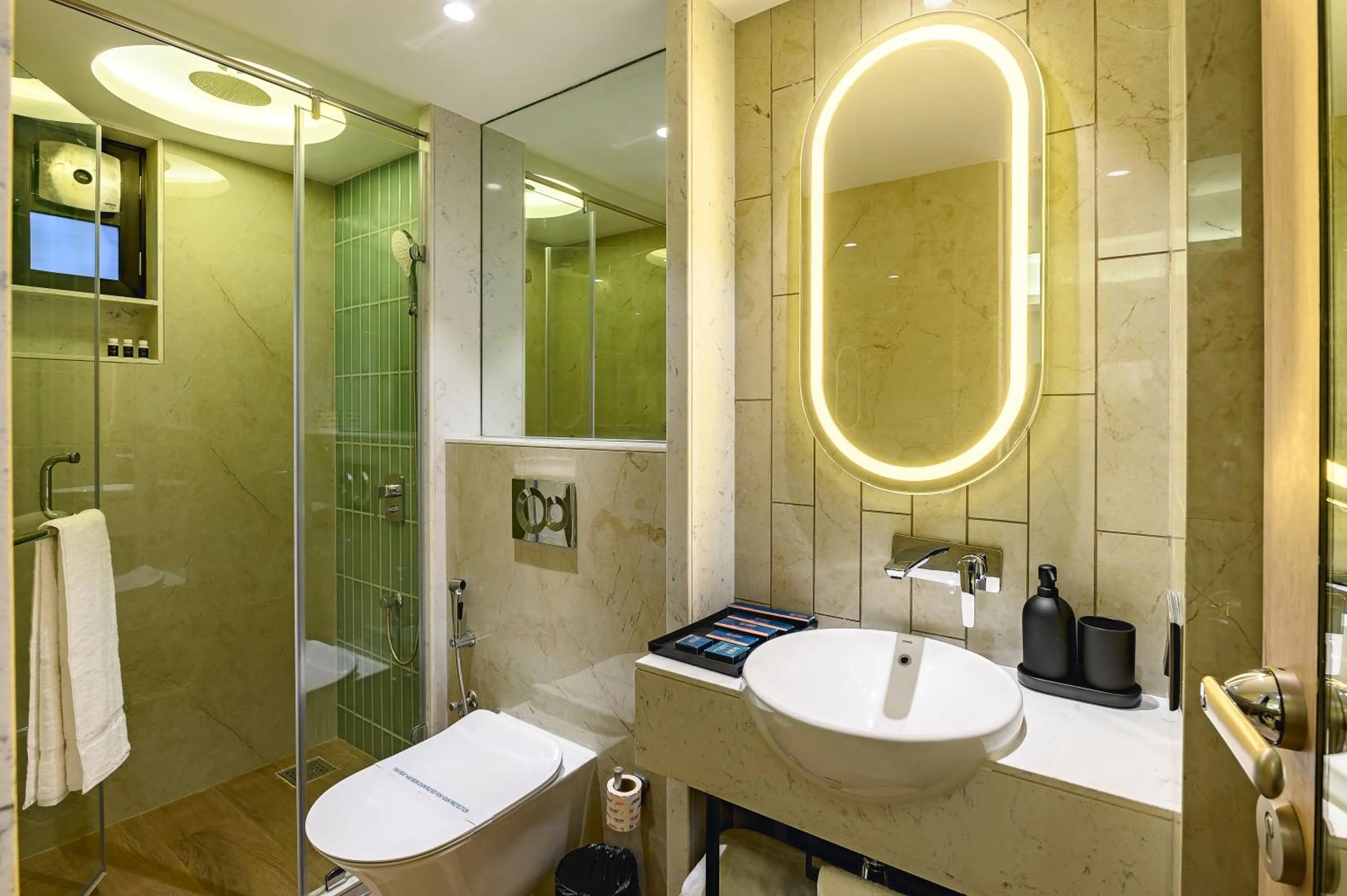 Bathroom in Hotel Eden Serenity