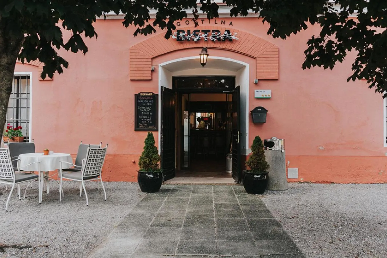 Property building in Guesthouse Bistra