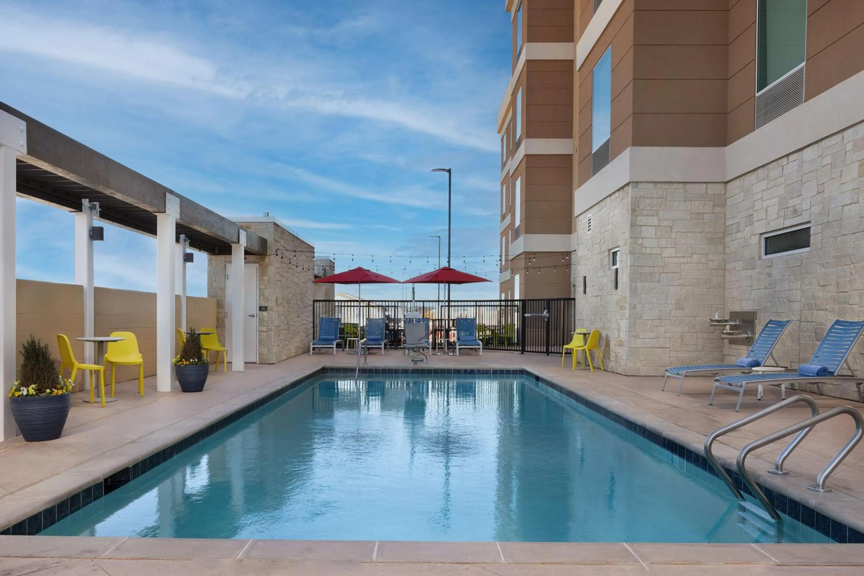 Pool view in Home2 Suites By Hilton Abilene Southwest