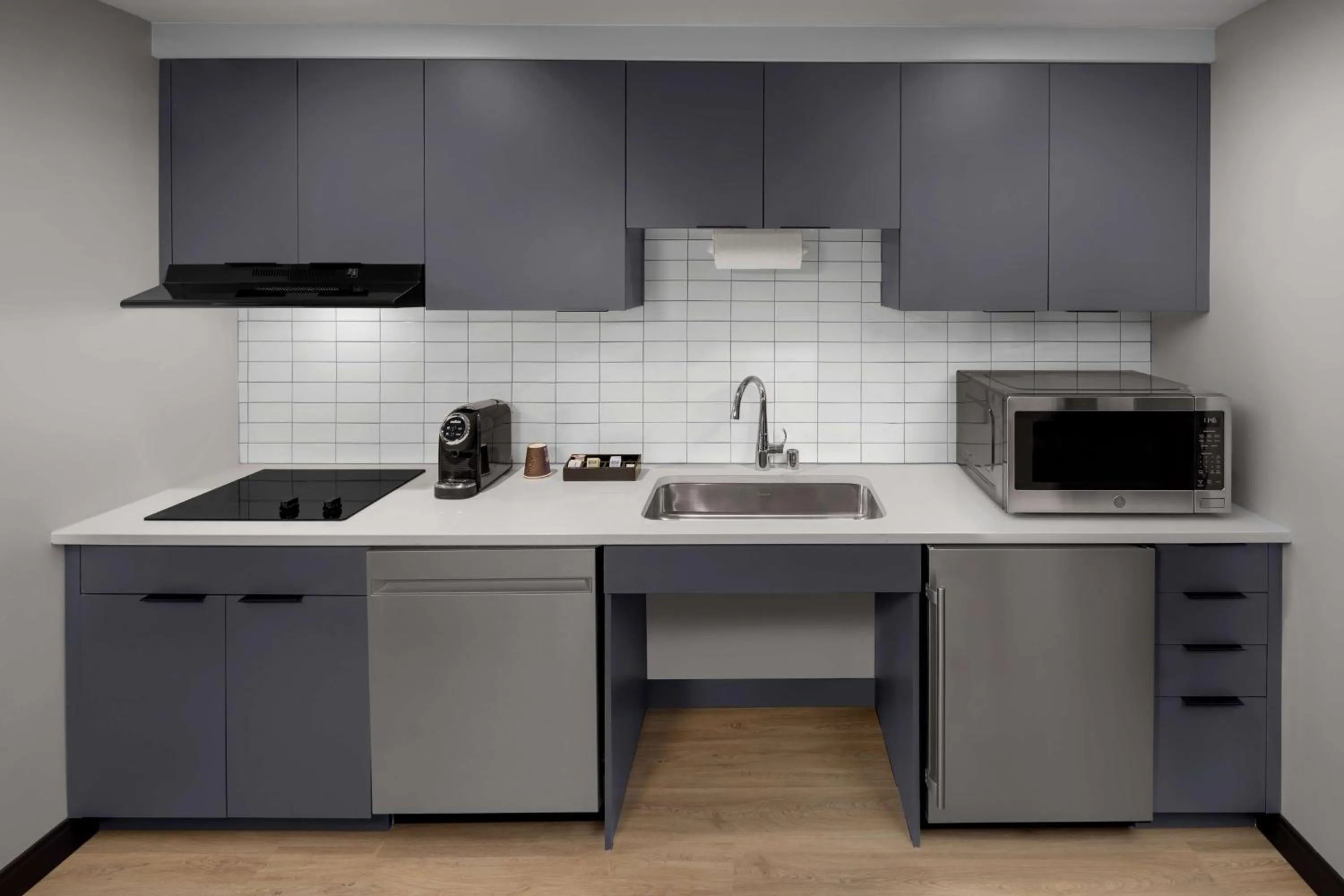 Kitchen or kitchenette in Homewood Suites By Hilton Grand Prairie At EpicCentral