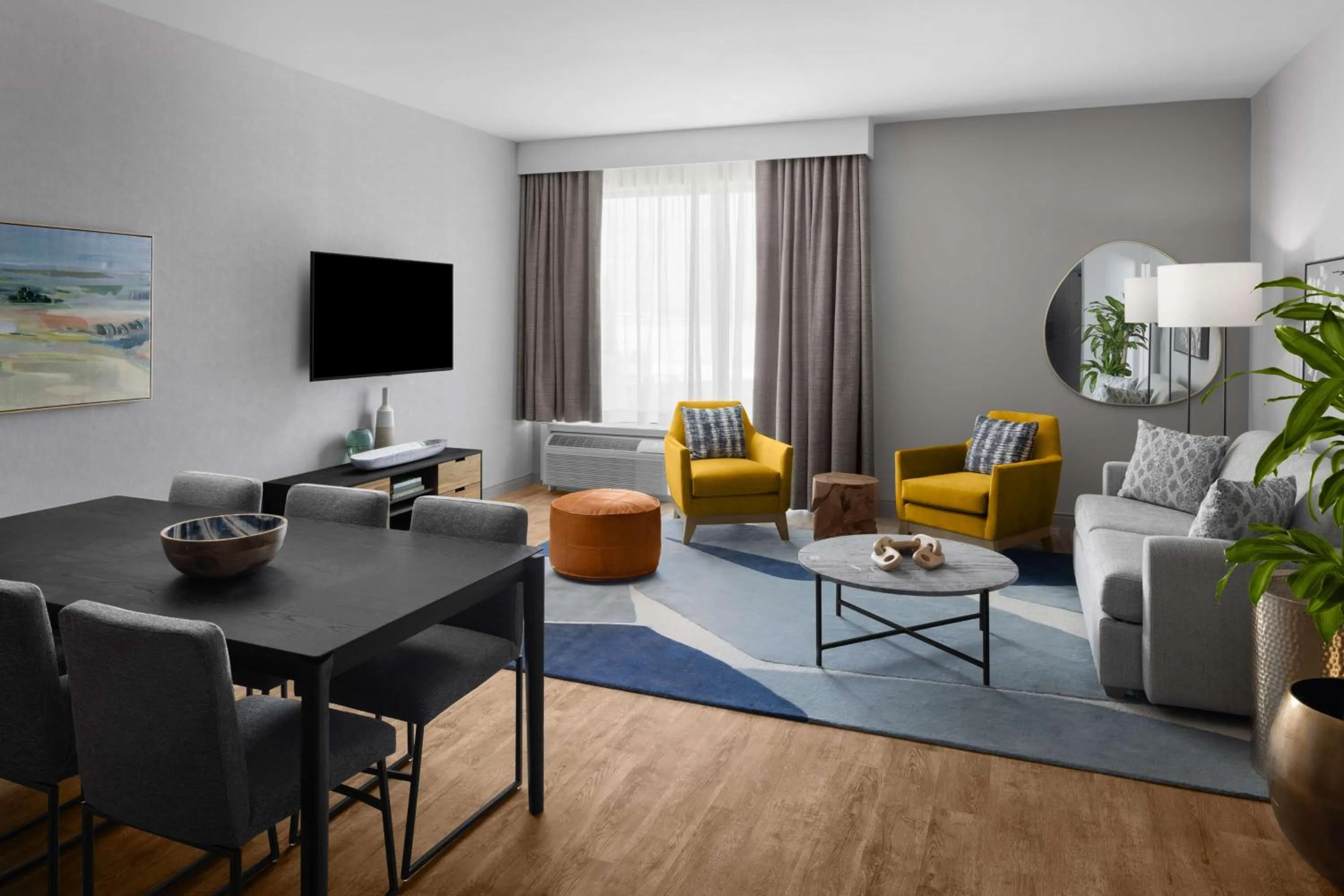 Living room in Hilton Garden Inn Grand Prairie At EpicCentral