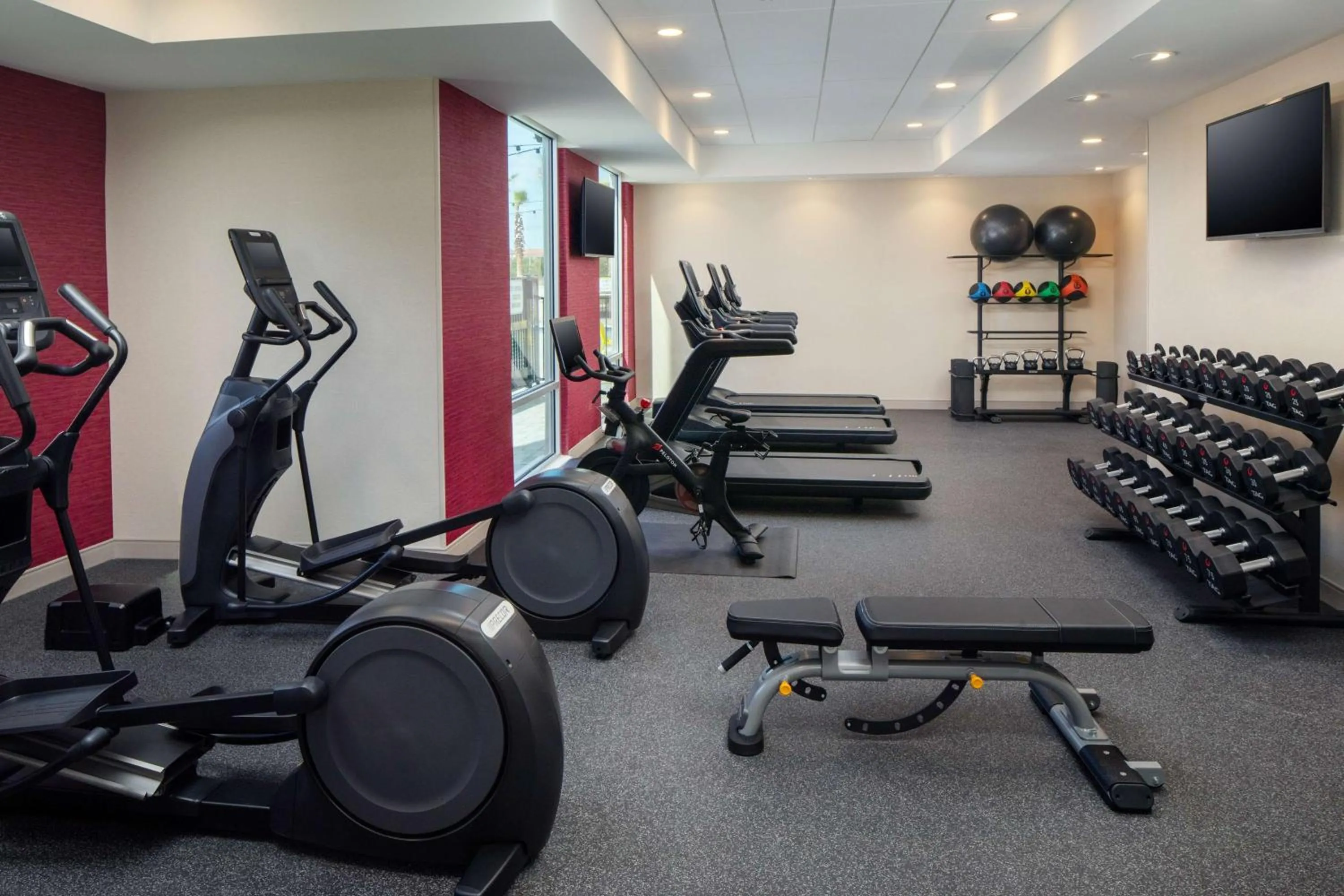 Fitness centre/facilities in Home2 Suites By Hilton Lake Mary Orlando