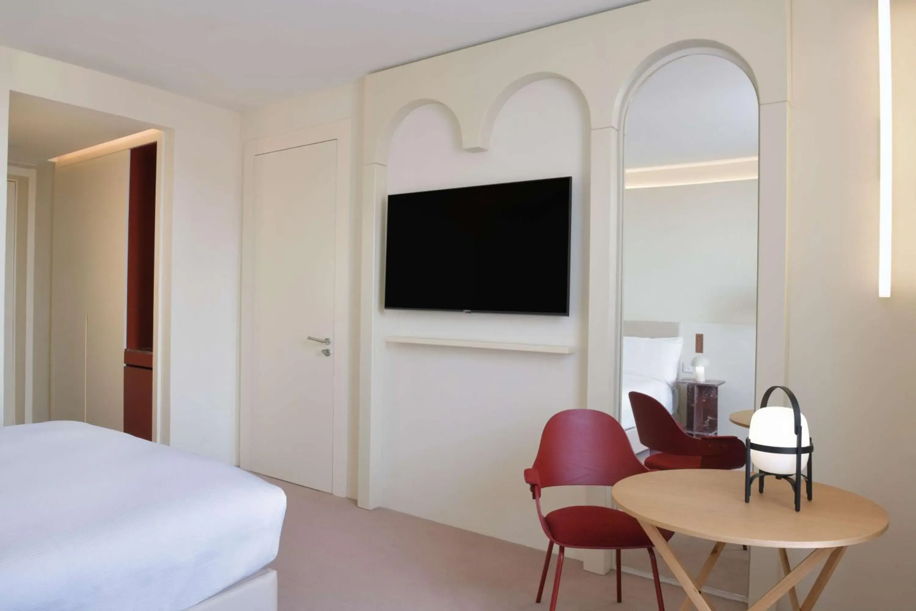 King Studio - Mobility Accessible in Doubletree By Hilton Ben Guerir Hotel & Residences King Studio - Mobility Accessible in Doubletree By Hilton Ben Guerir Hotel & Residences