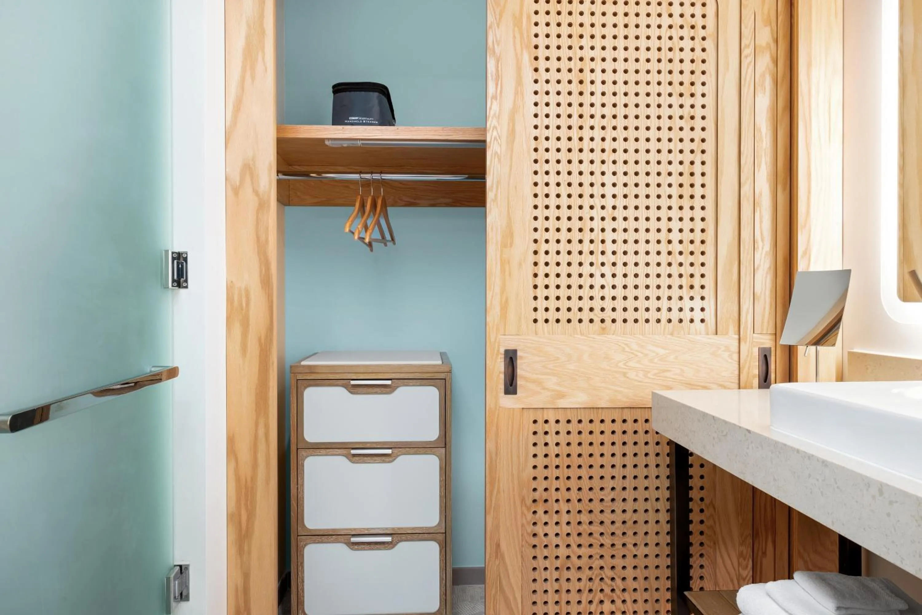 Photo of the whole room in The Hiatus Clearwater Beach, Curio Collection By Hilton