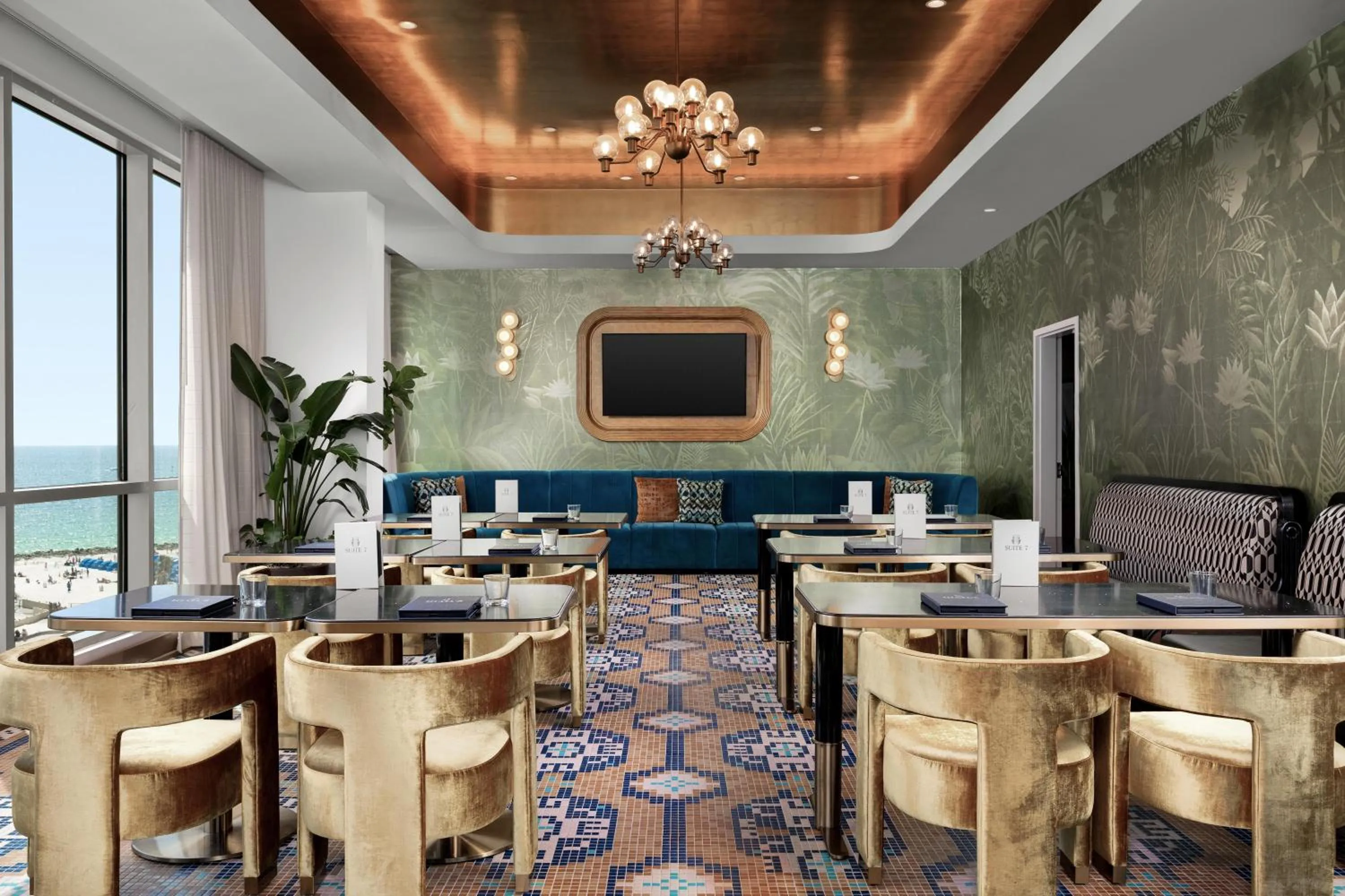 Restaurant/places to eat in The Hiatus Clearwater Beach, Curio Collection By Hilton