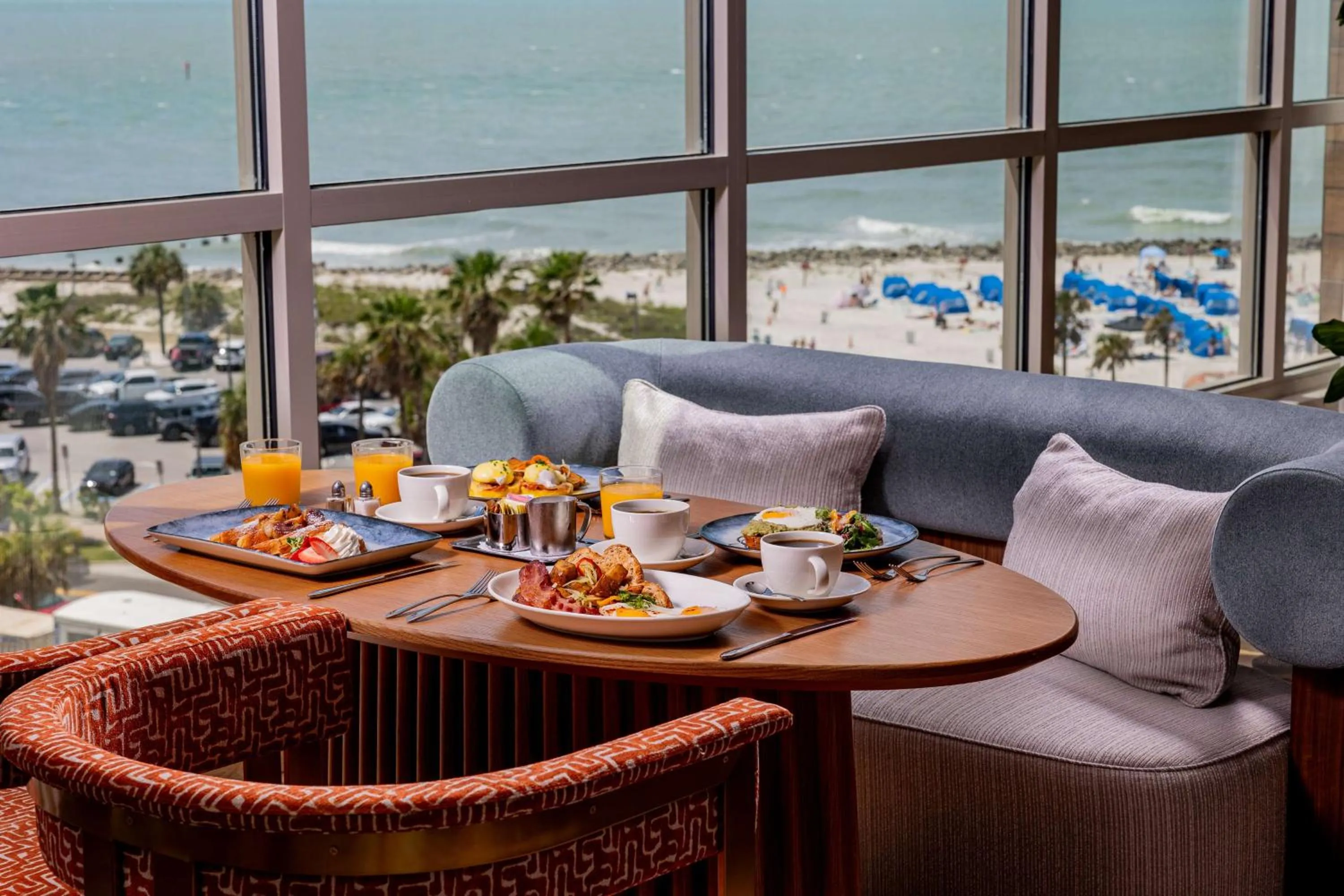 Restaurant/places to eat in The Hiatus Clearwater Beach, Curio Collection By Hilton