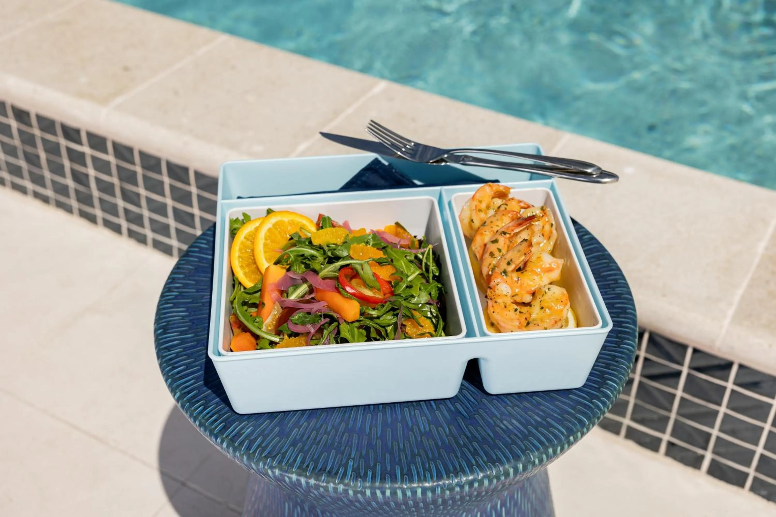 Dining area in The Hiatus Clearwater Beach, Curio Collection By Hilton