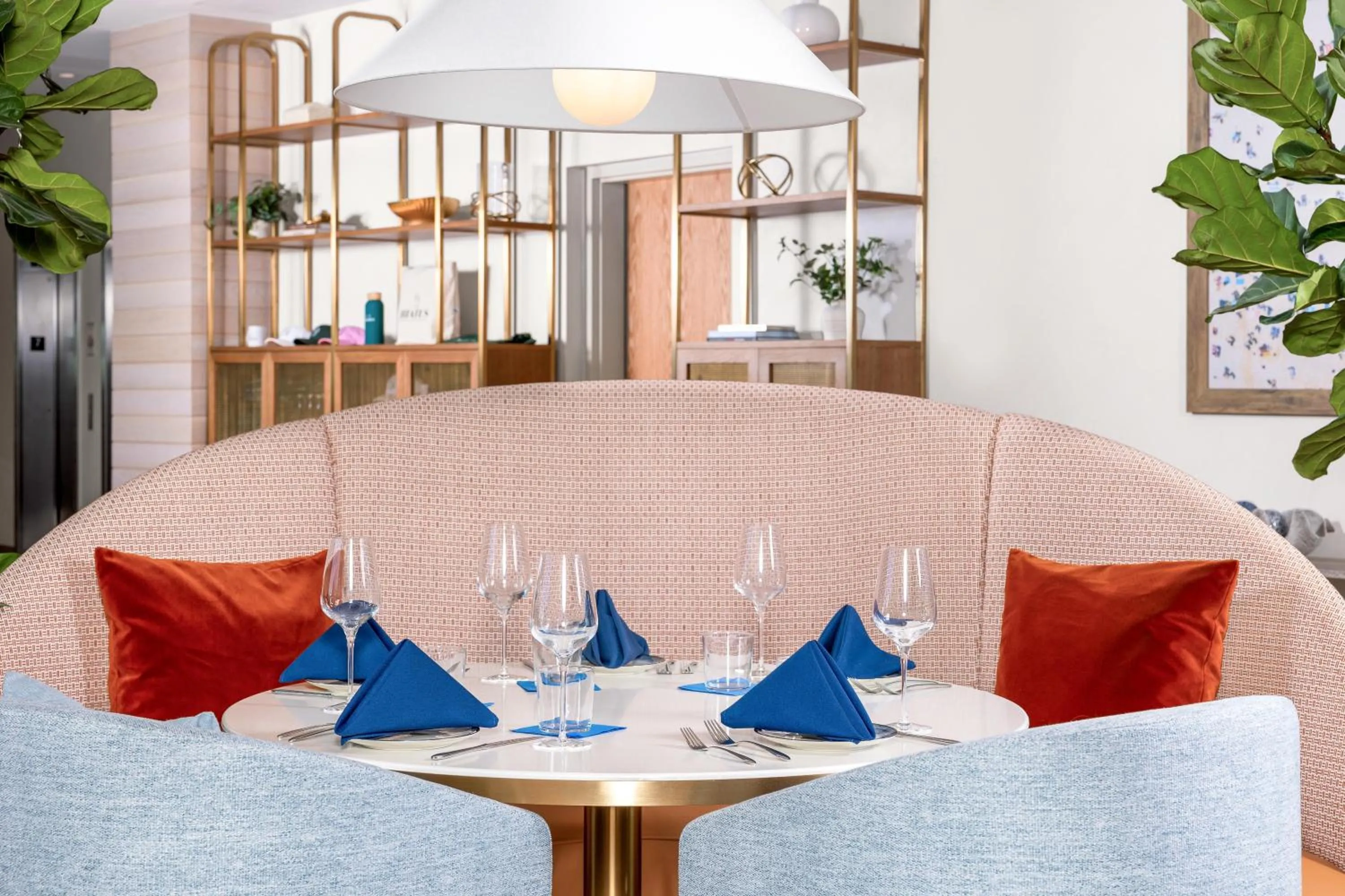 Restaurant/places to eat in The Hiatus Clearwater Beach, Curio Collection By Hilton