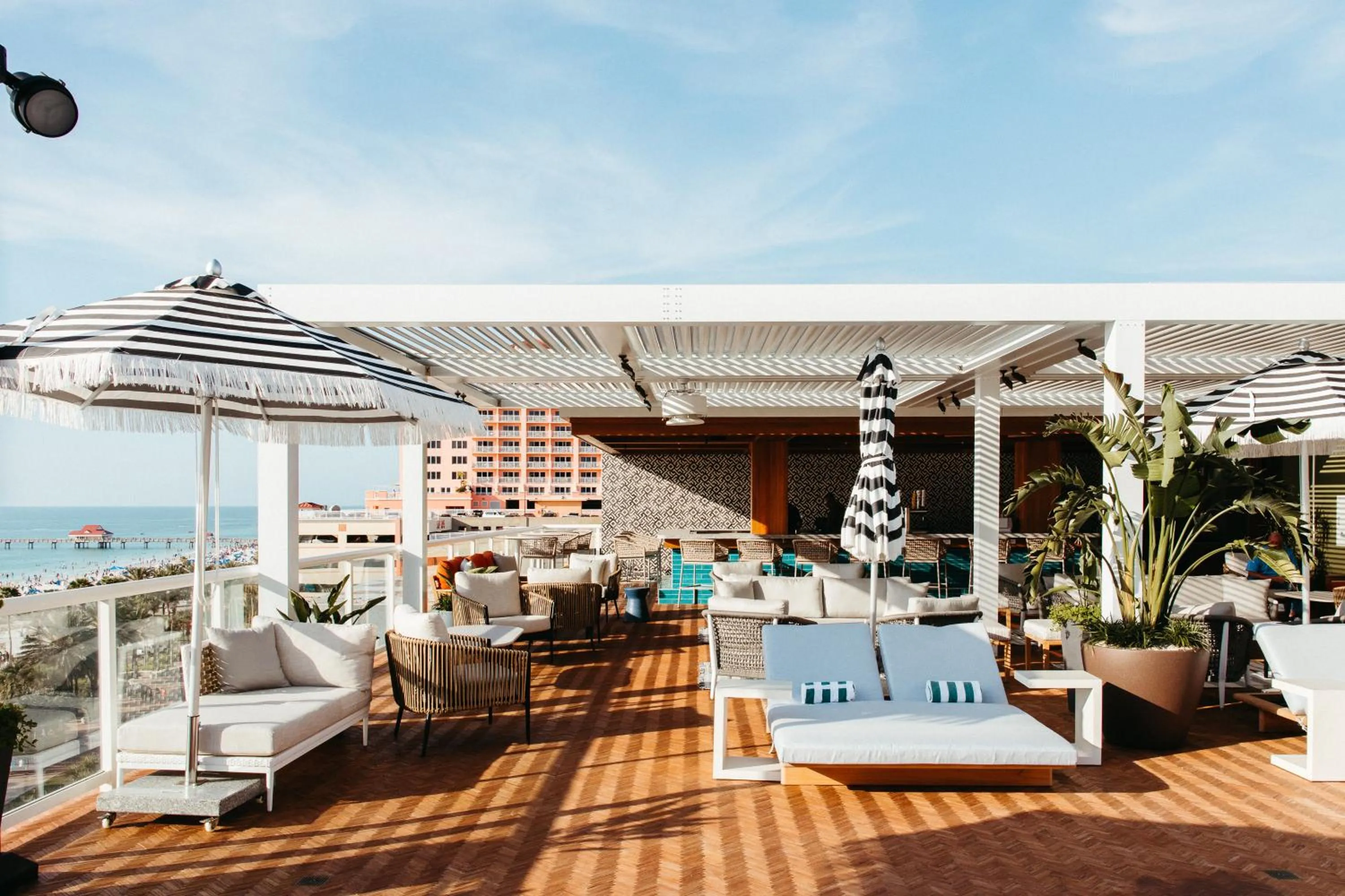 Seating area in The Hiatus Clearwater Beach, Curio Collection By Hilton