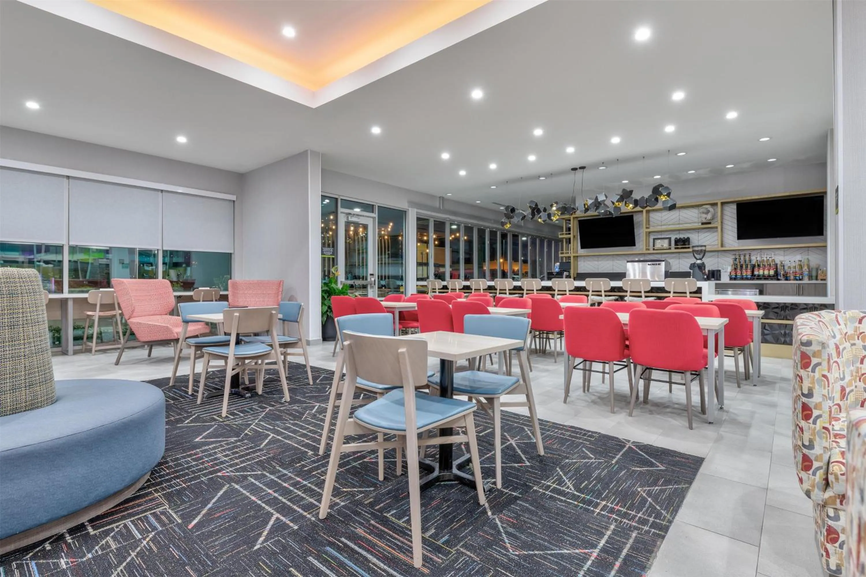 Lobby or reception in Home2 Suites By Hilton Paris