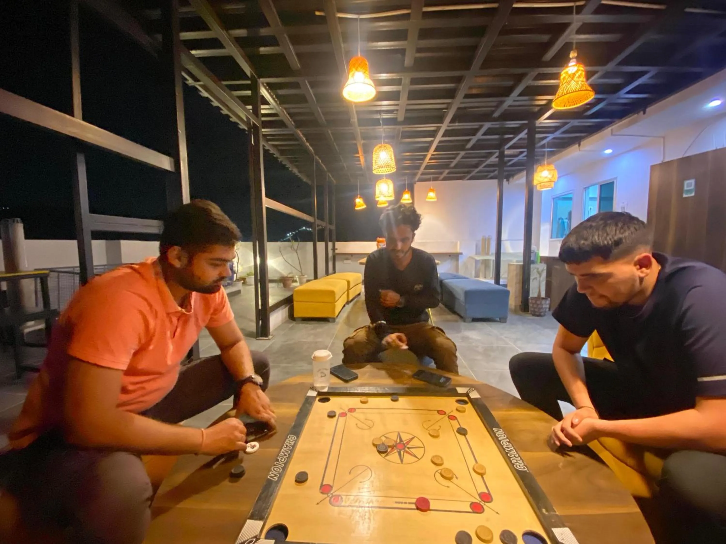 People in Madpackers Jaipur