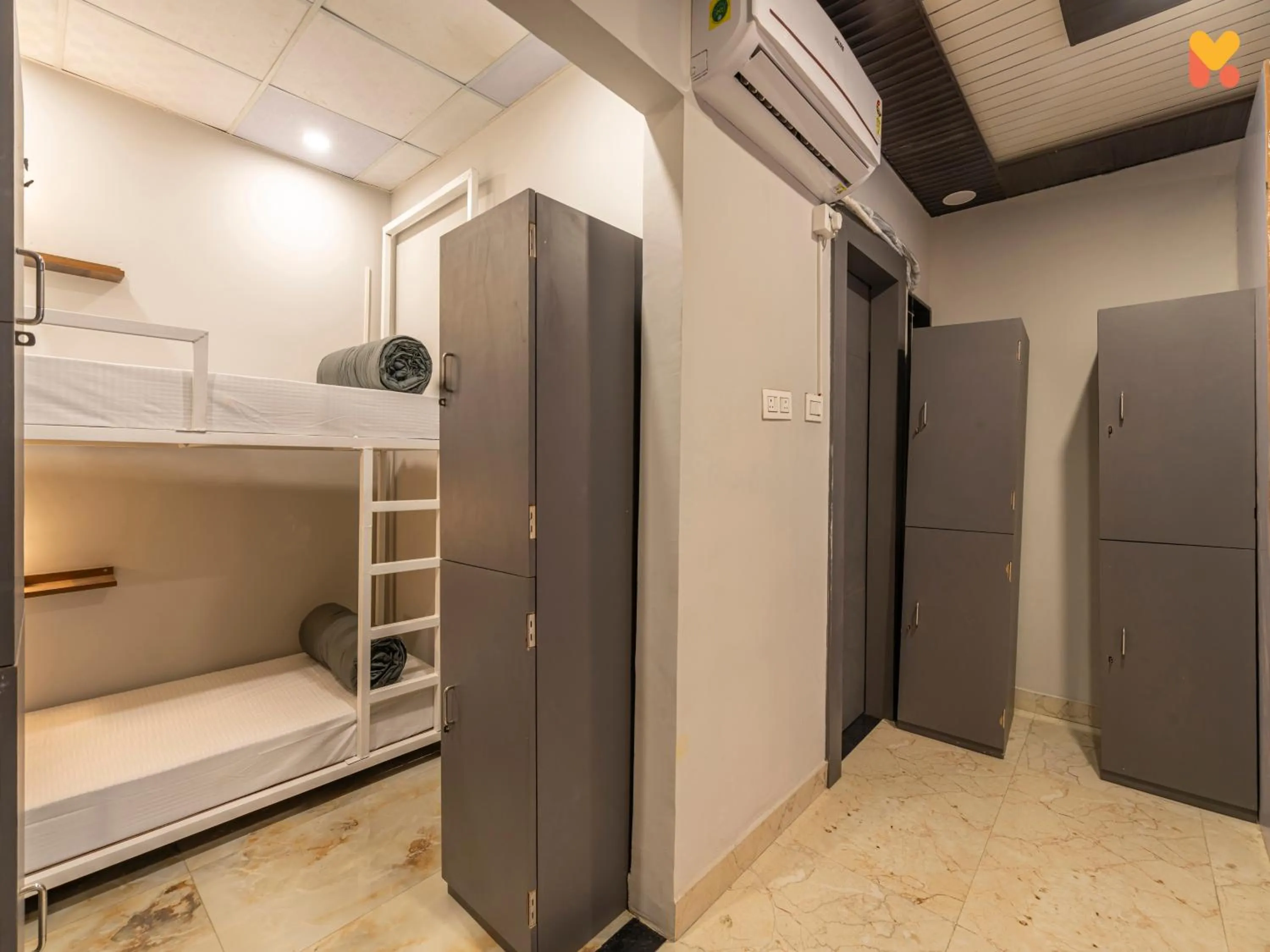 Bed in Madpackers Jaipur