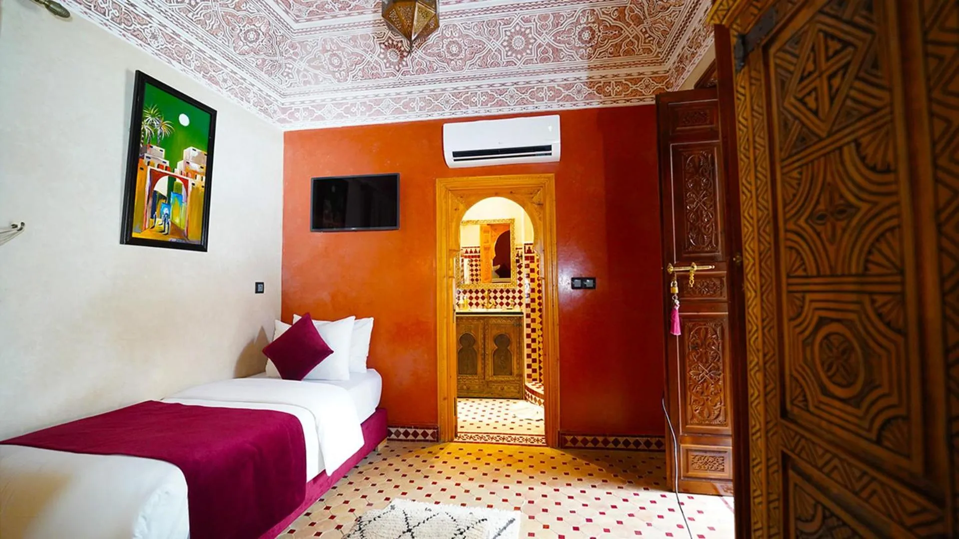 Bed in Riad Touhfa Kasbah Marrakech