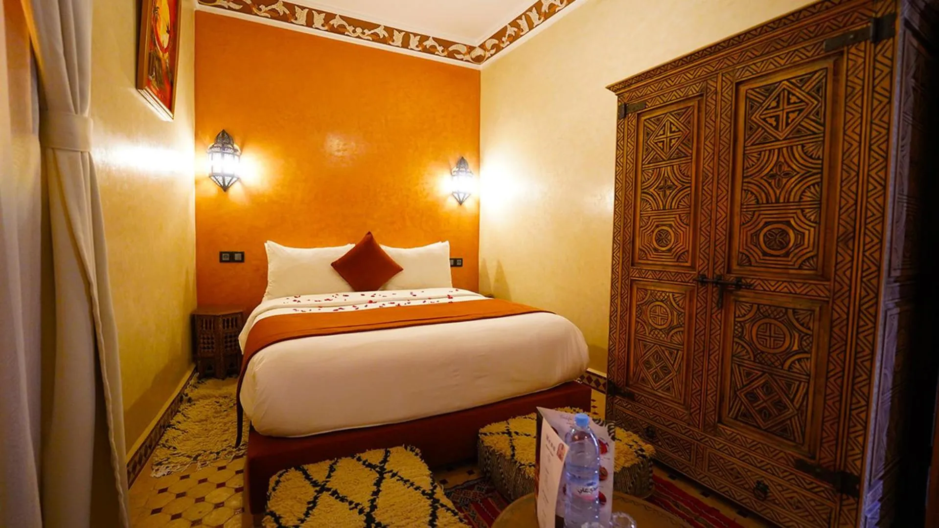 Bed in Riad Touhfa Kasbah Marrakech