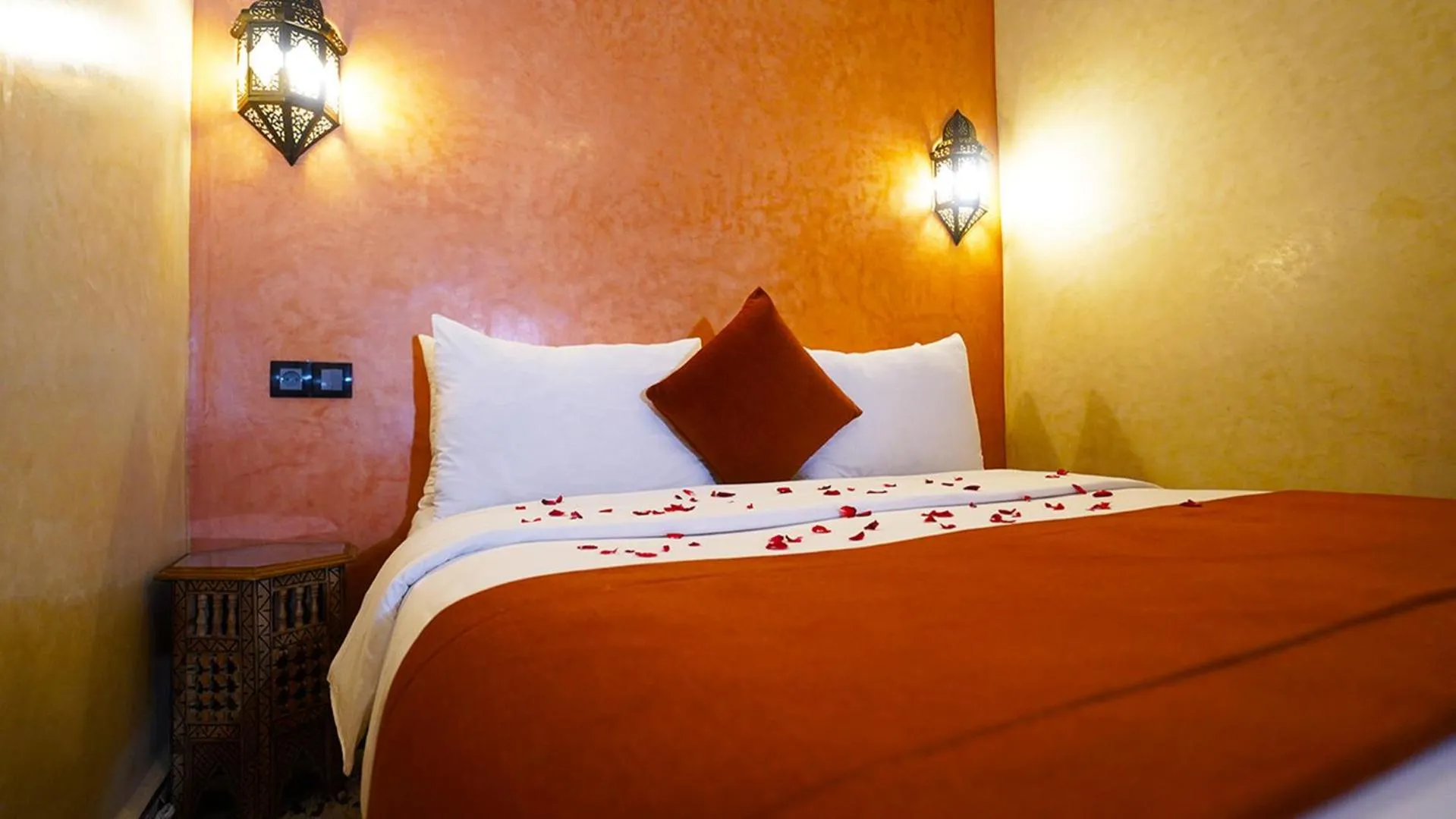 Bed in Riad Touhfa Kasbah Marrakech