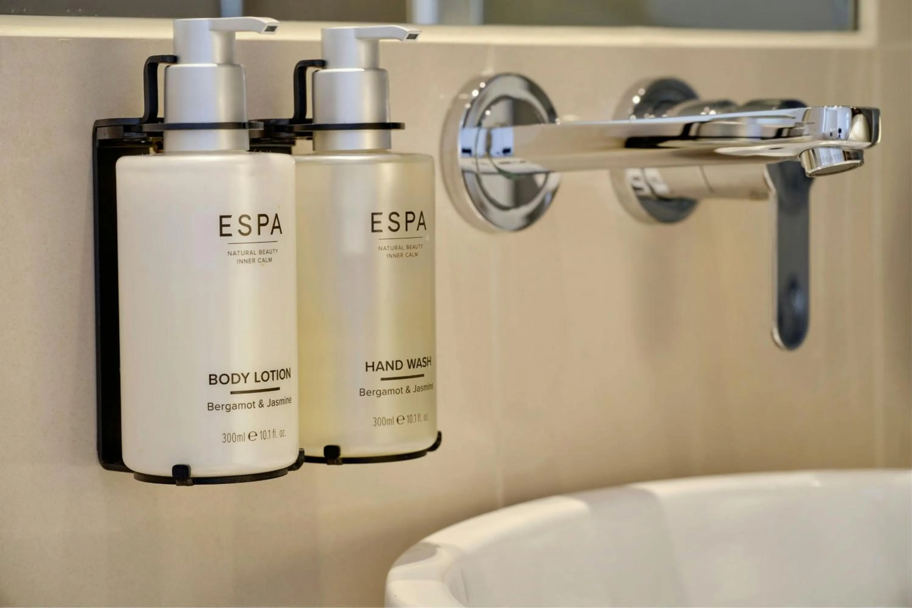 Bathroom in The Cura Hotel Kensington, London, a Tribute Portfolio Hotel