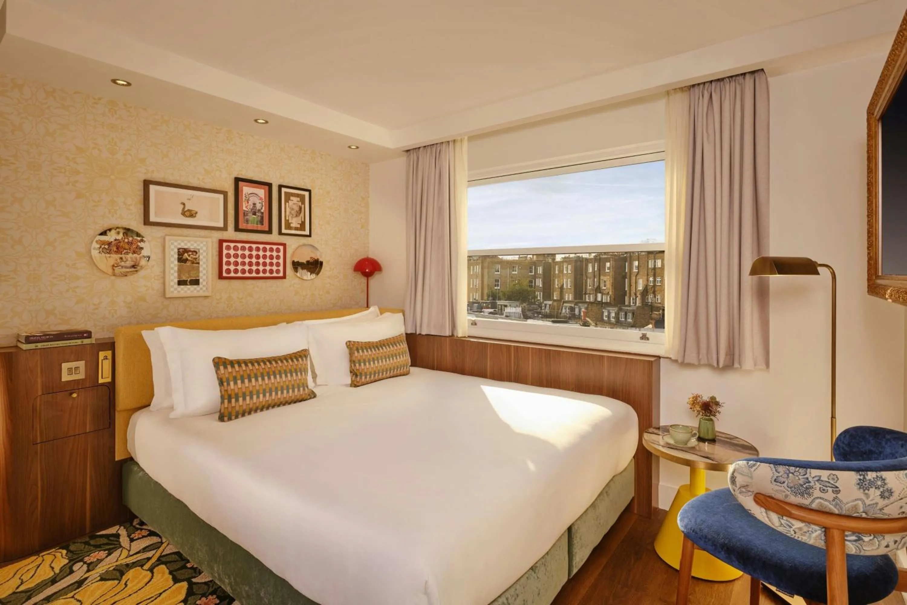 Photo of the whole room, Bed in The Cura Hotel Kensington, London, a Tribute Portfolio Hotel