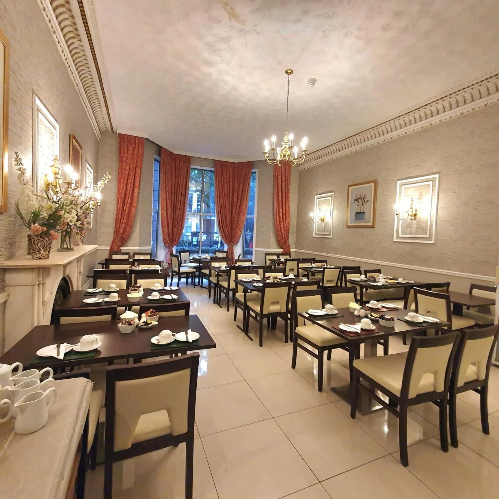 Property building in Hotel Oliver