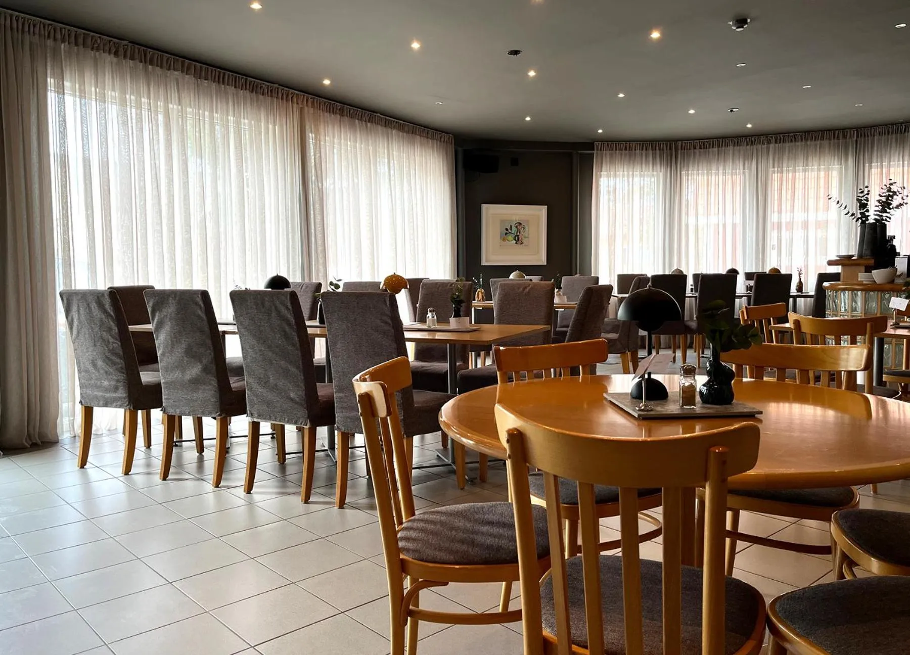 Restaurant/places to eat in Sunderby folkhögskola Hotell & Konferens