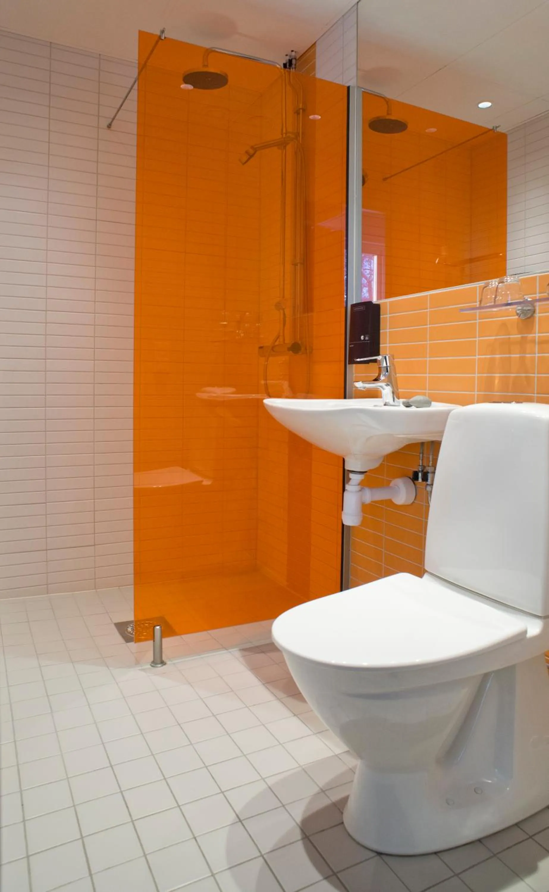 Bathroom in Sunderby folkhögskola Hotell & Konferens