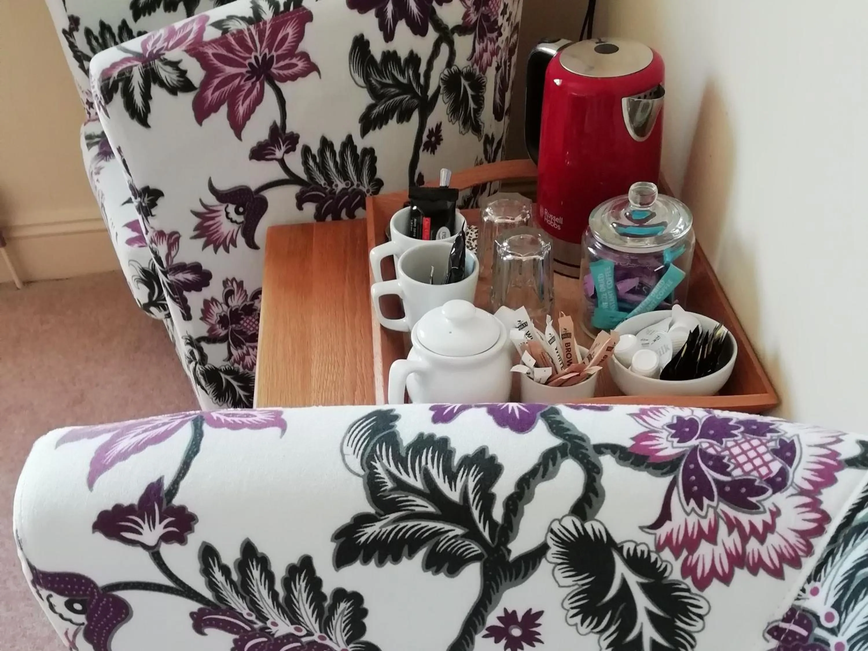 Bedroom in The Masons Arms