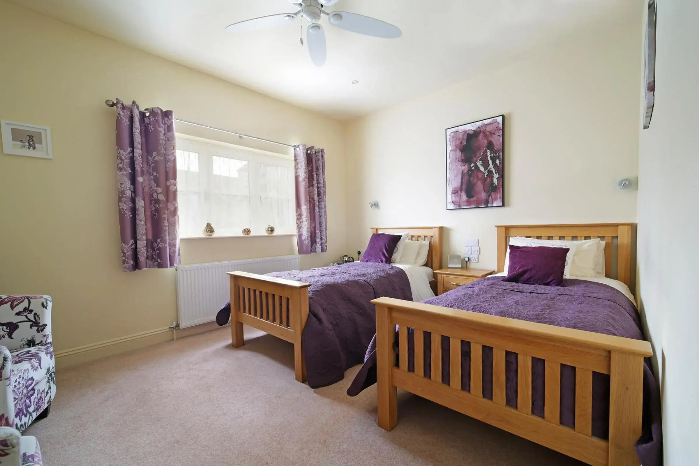 Twin Room with Private Bathroom - single occupancy in The Masons Arms Twin Room with Private Bathroom - single occupancy in The Masons Arms