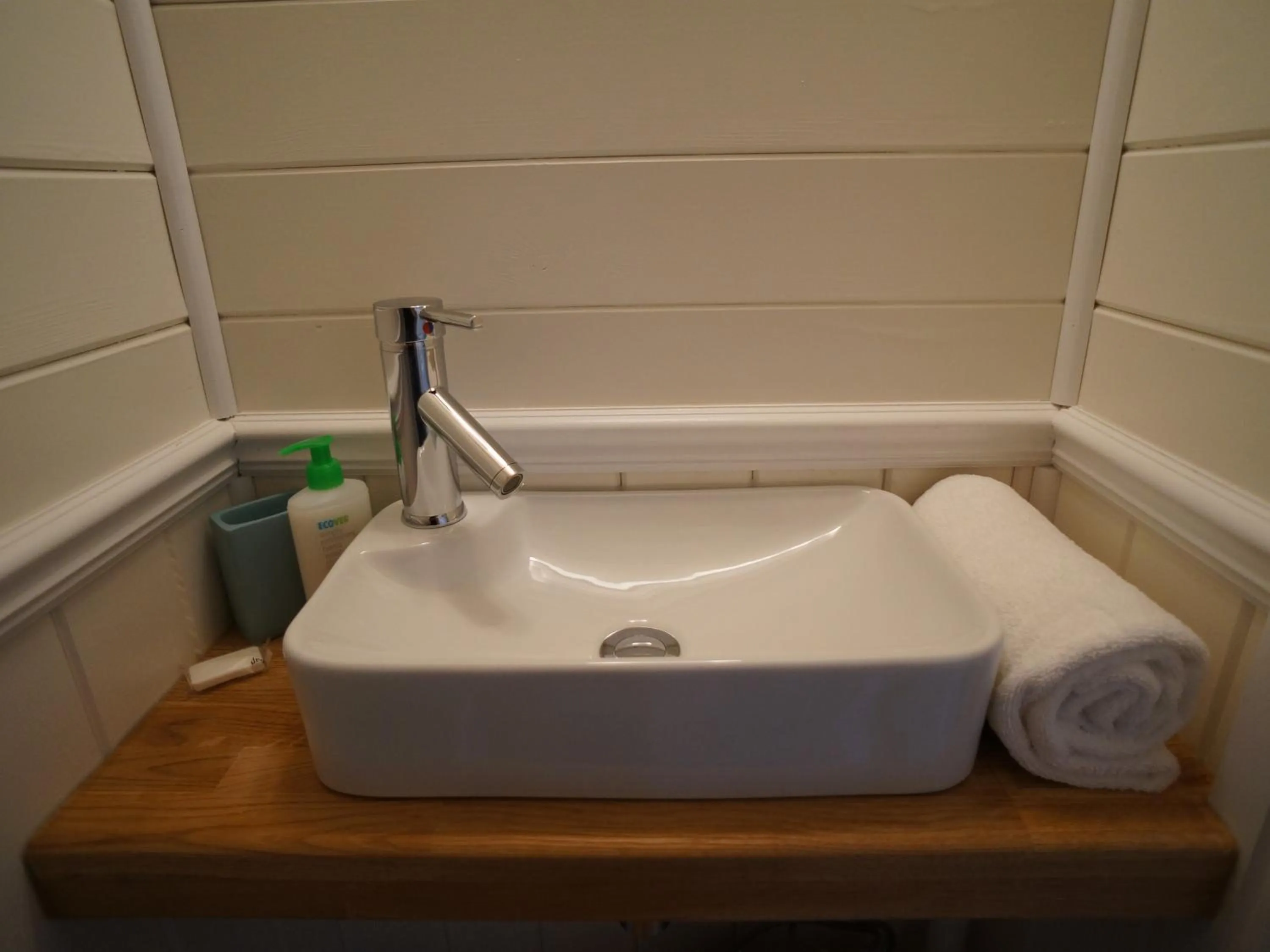 Bathroom in The Masons Arms