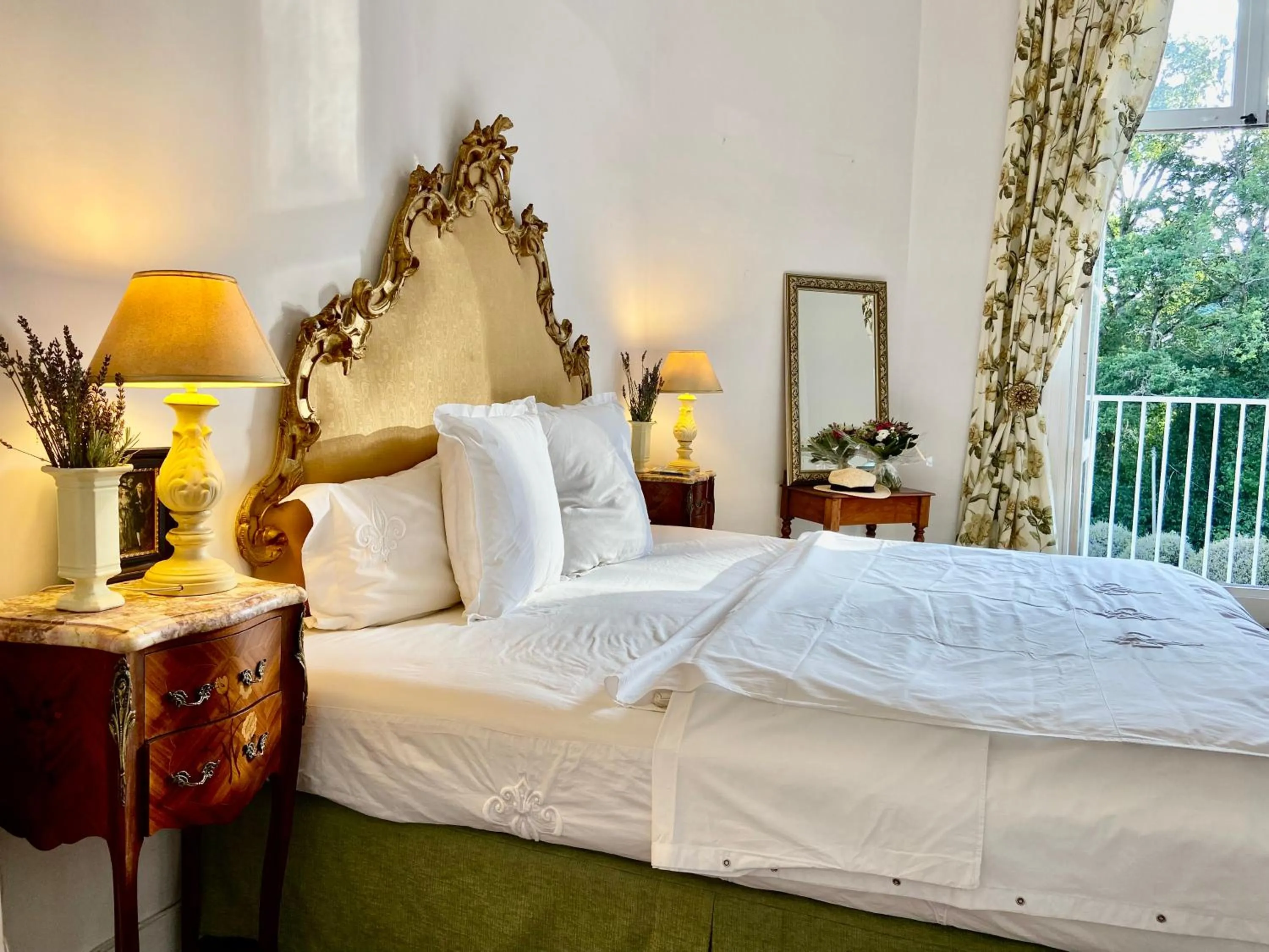 Bed in Château La Bainerie