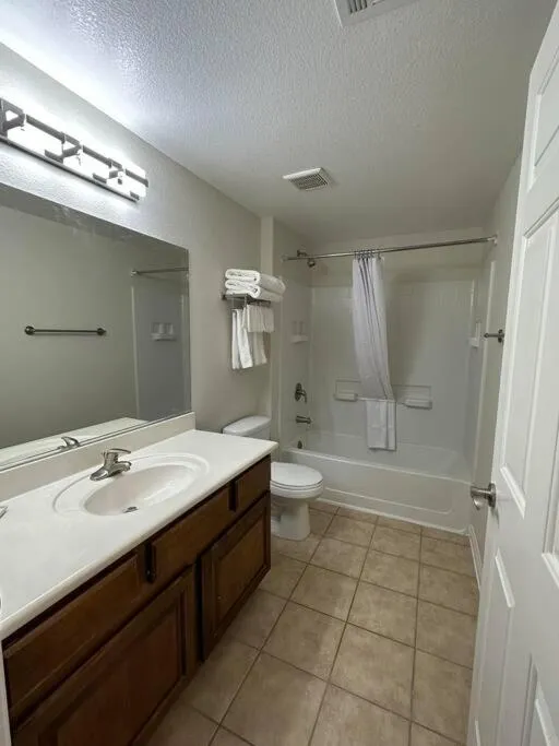 Mesquite Retreat 2 Bd Condo by Cool Properties LLC
