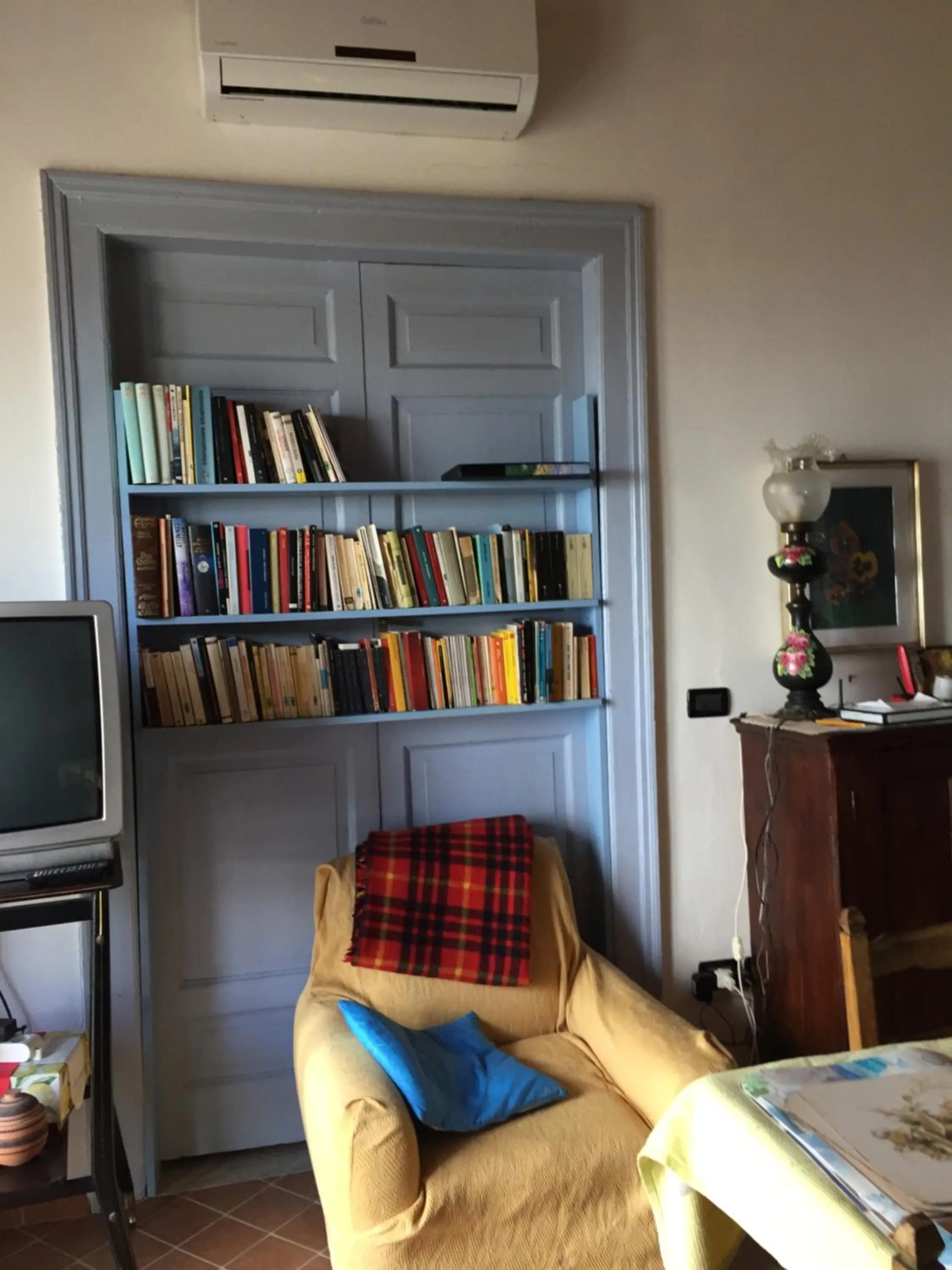 Decorative detail in Casa Ferrari