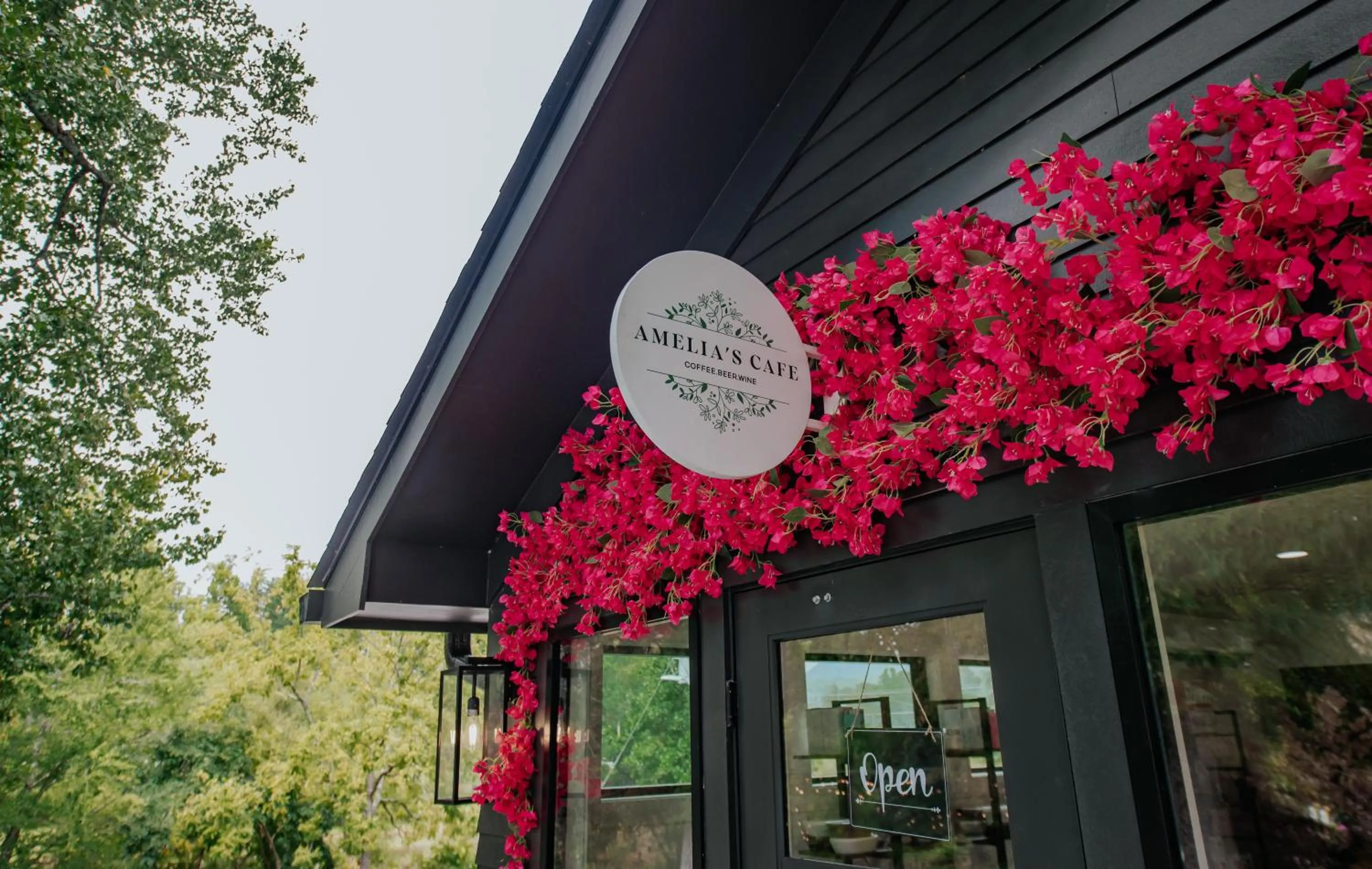 Restaurant/places to eat in Tranquille Resort