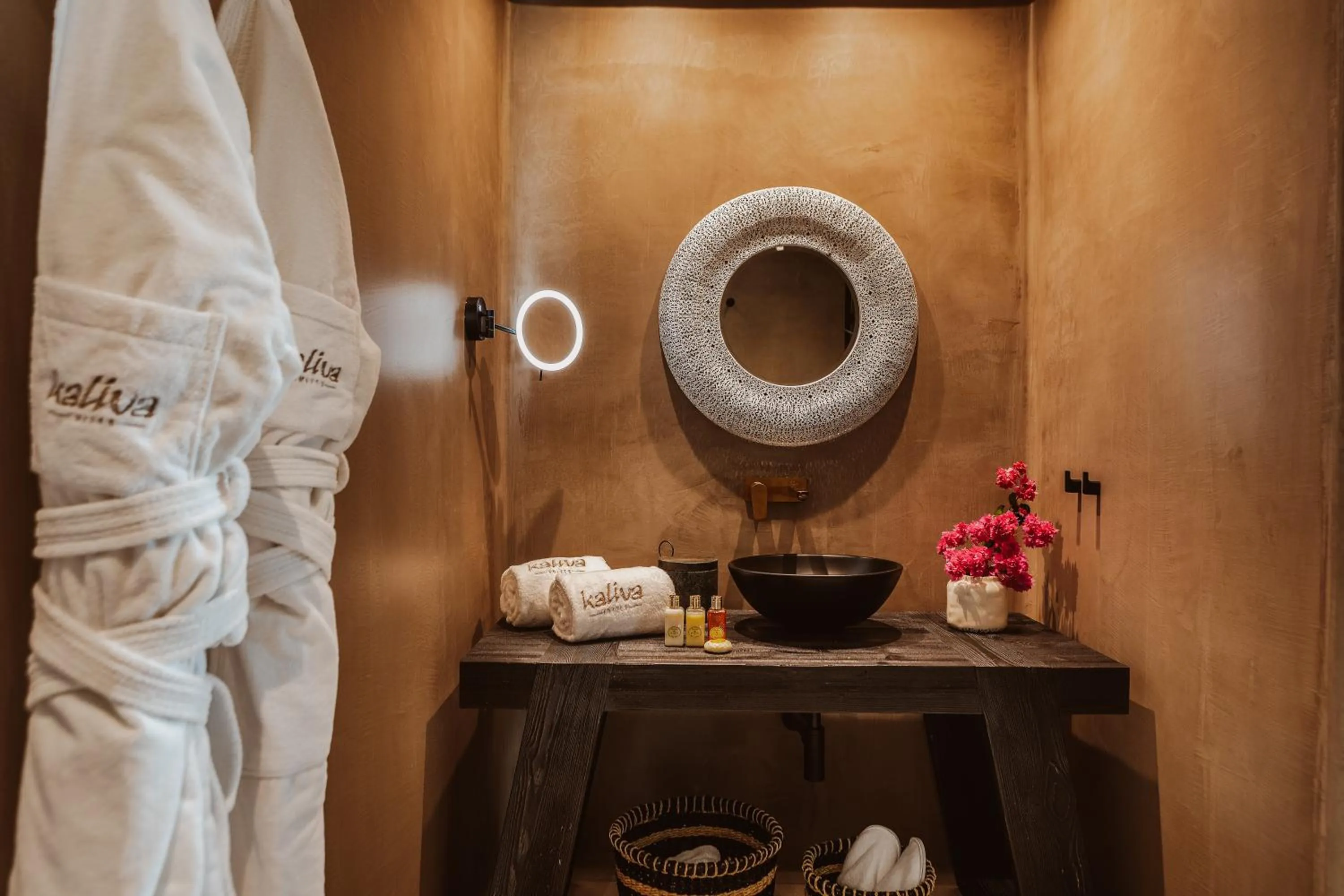 Kaliva Suites - Adults Only