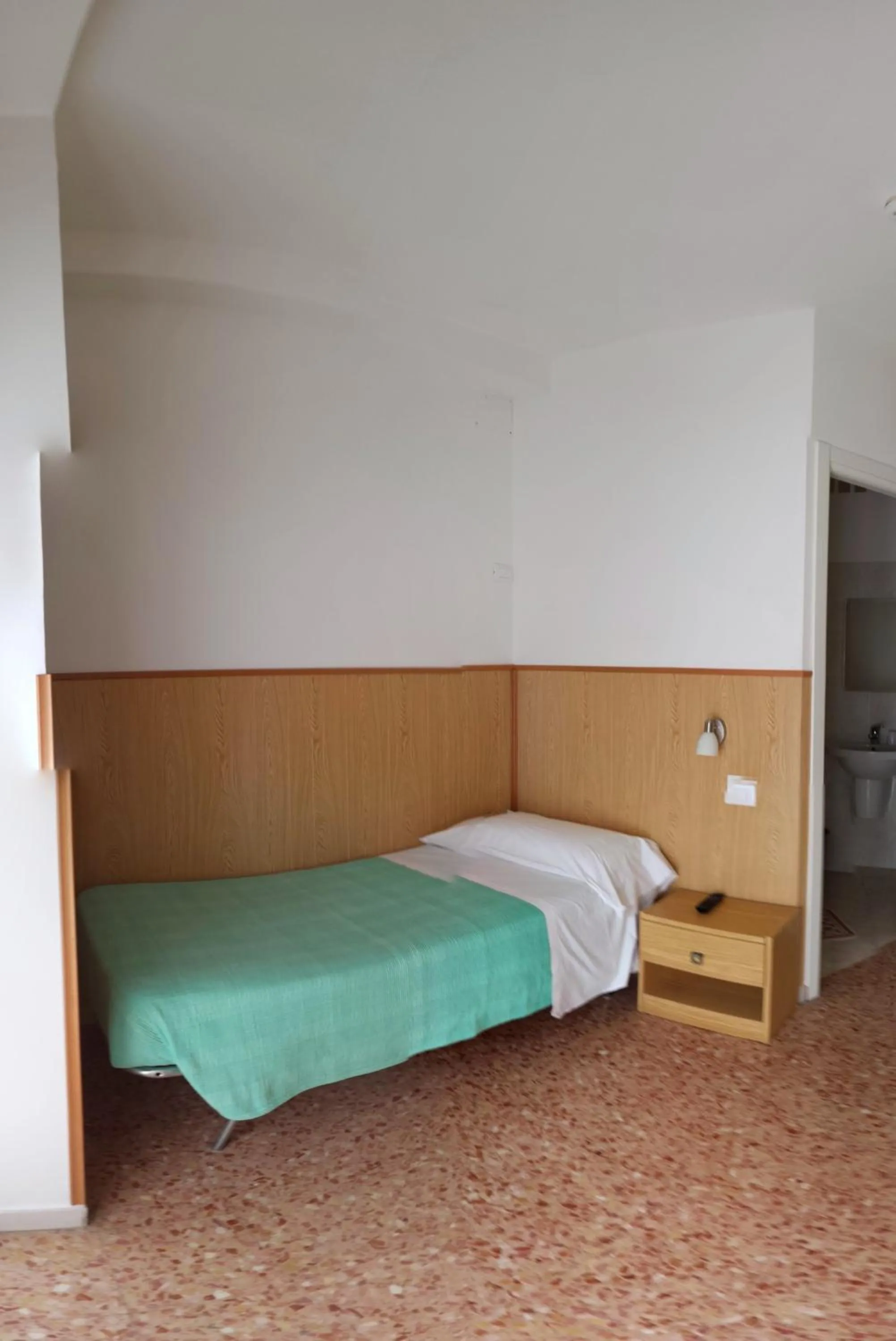 Bed in Albergo Anita