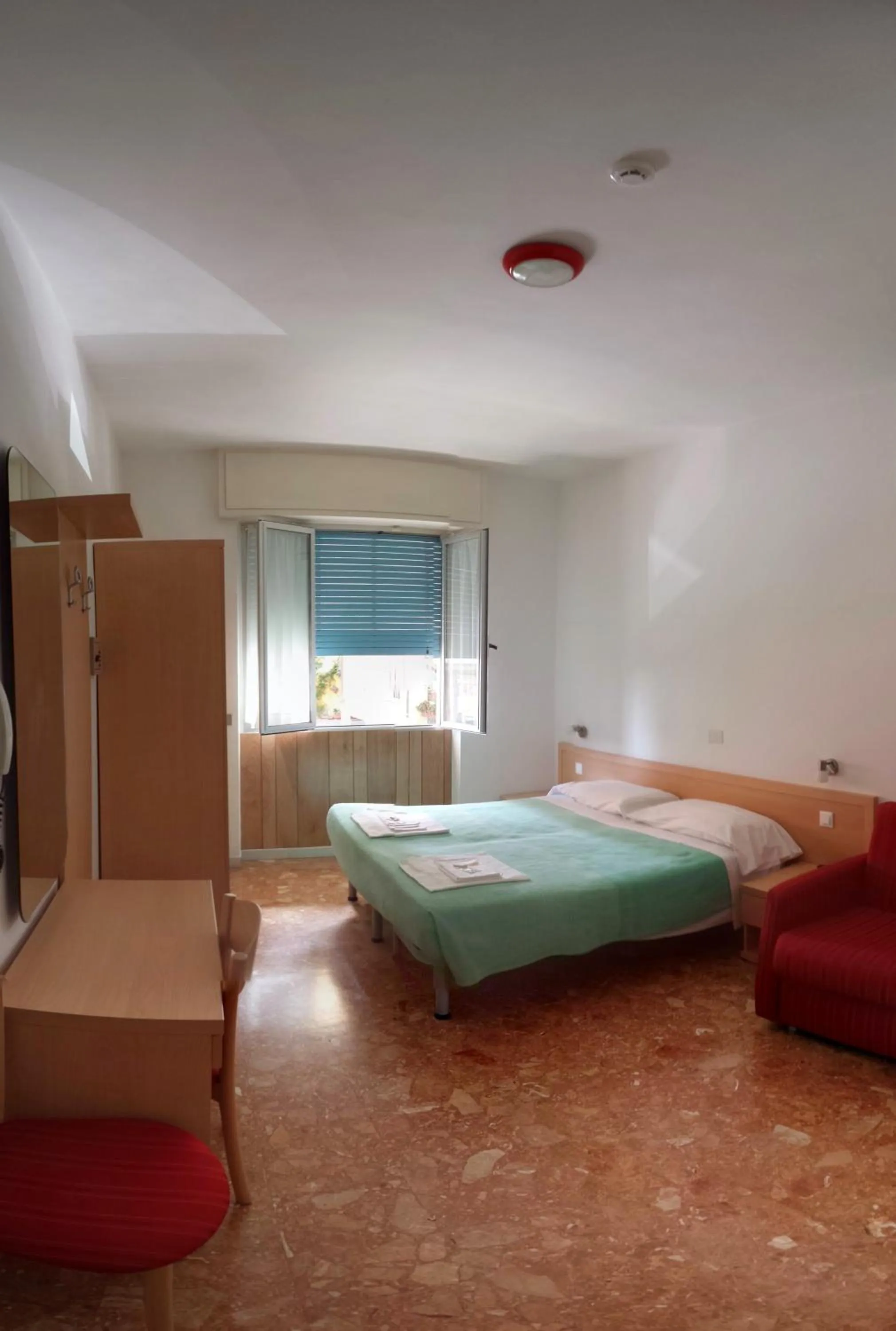 Photo of the whole room, Bed in Albergo Anita
