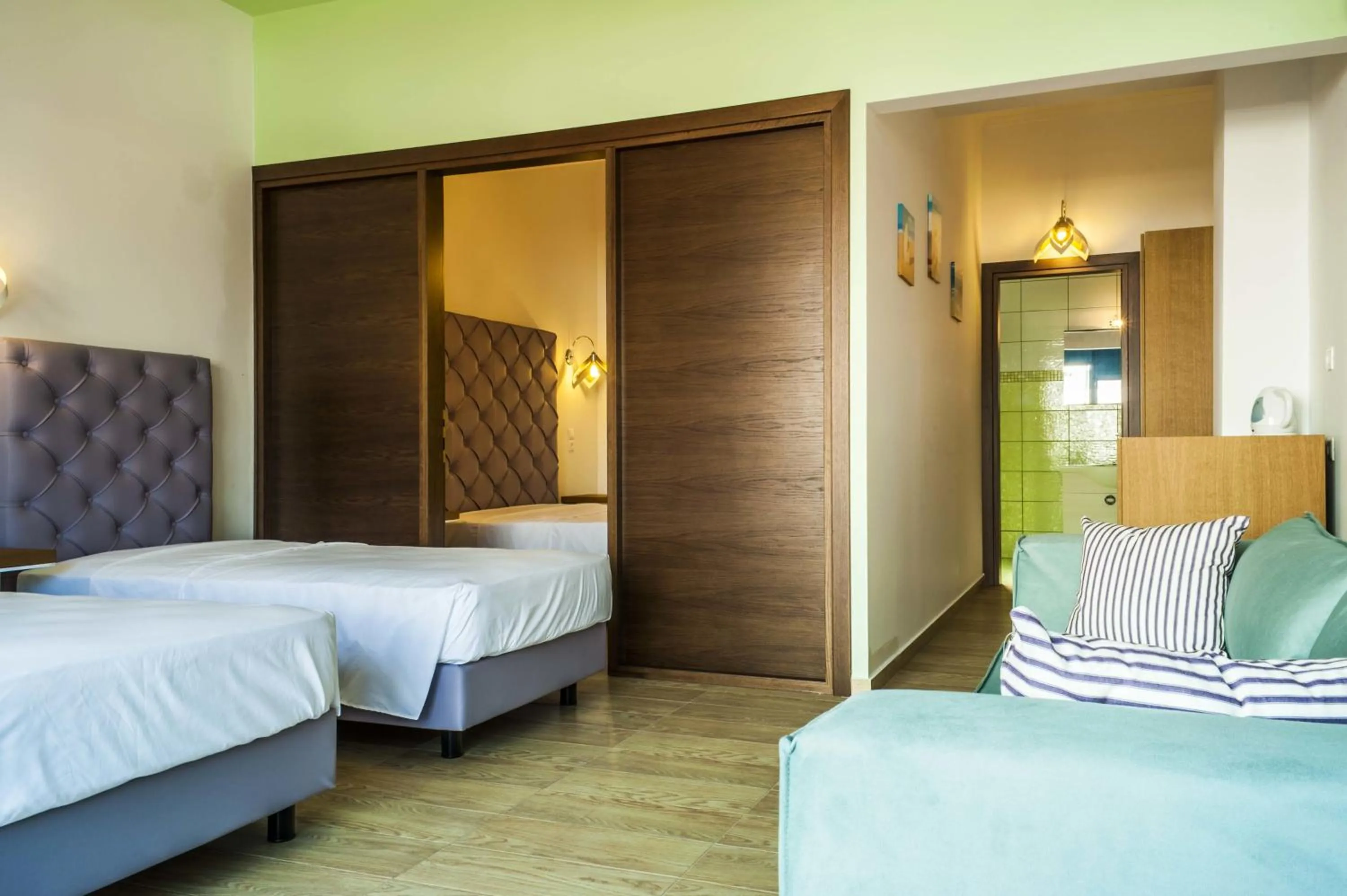 Bathroom, Bed in Haven Beach