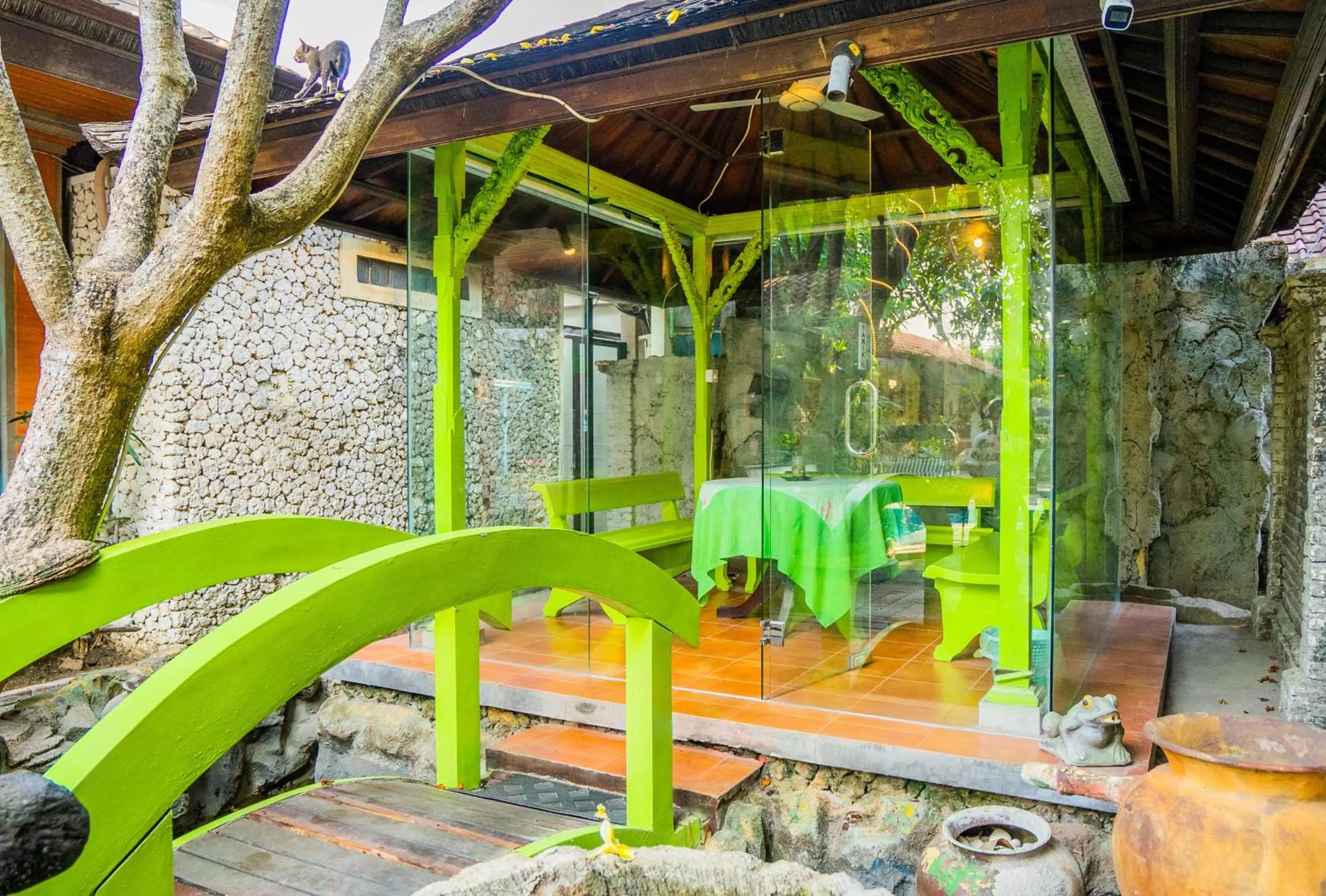 Area and facilities in BS Home