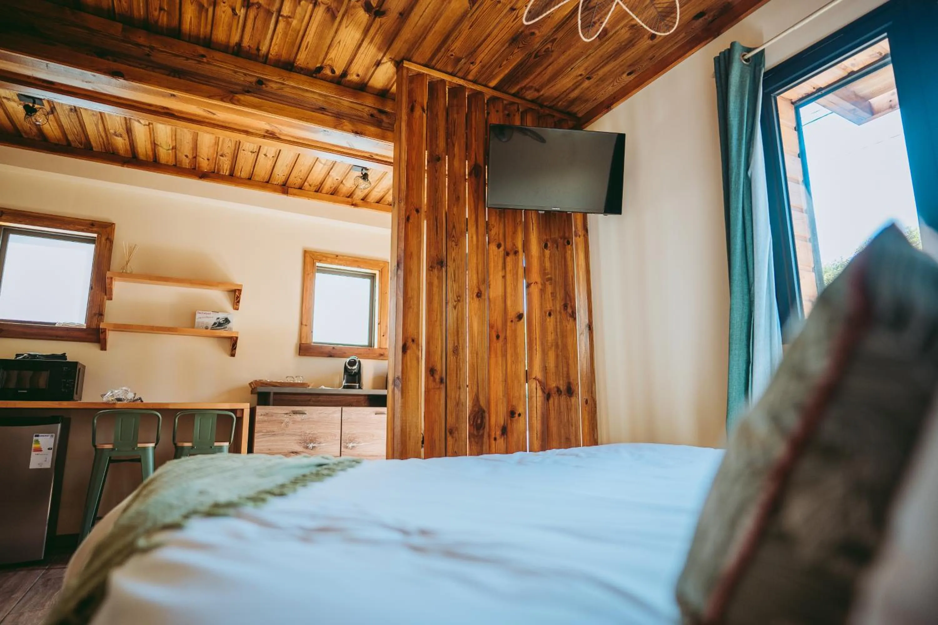 Bed in L'Auberge Créole
