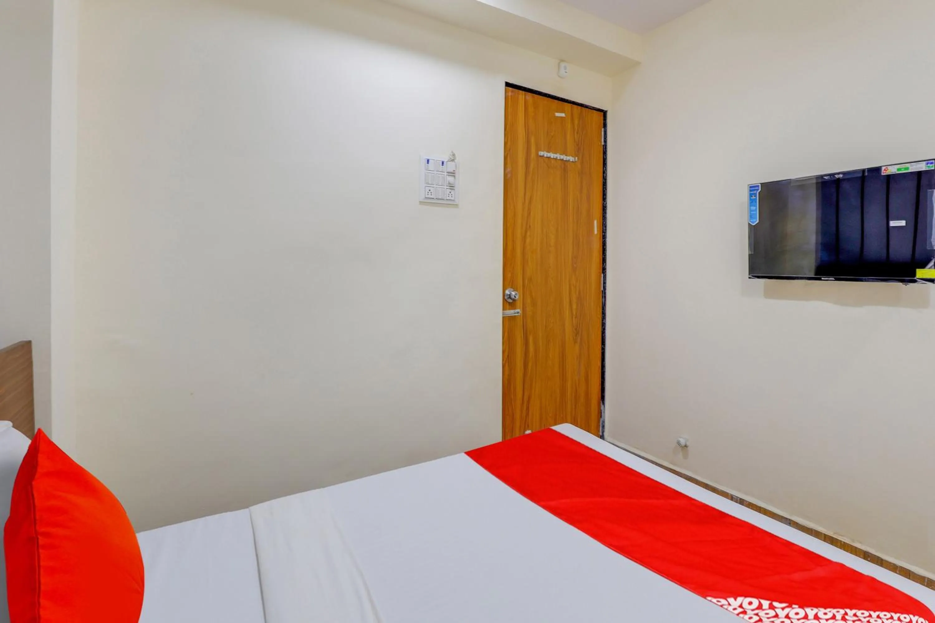 Bedroom, Bed in Hotel O Lotus